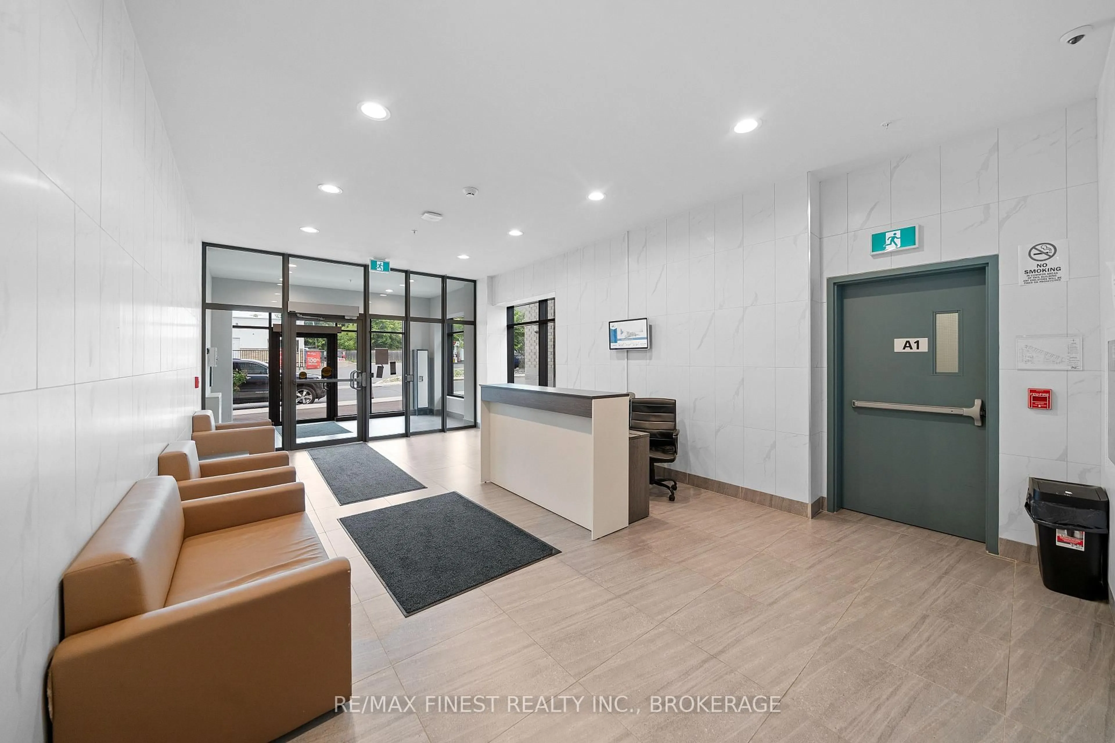 Indoor foyer for 652 Princess St #441, Kingston Ontario K7L 3Z9