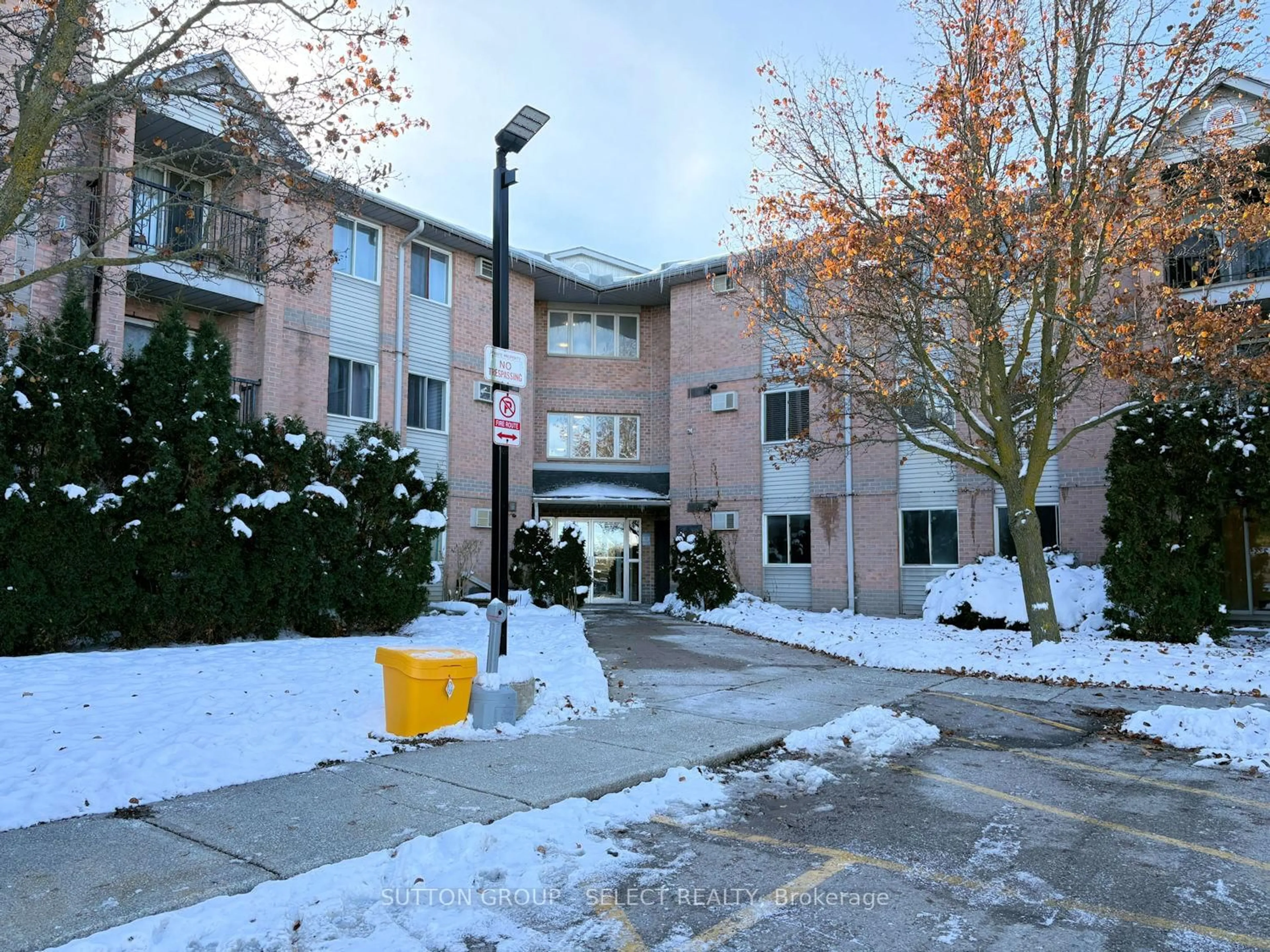 Unknown for 2230 Trafalgar St #109, London East Ontario N5V 4J9