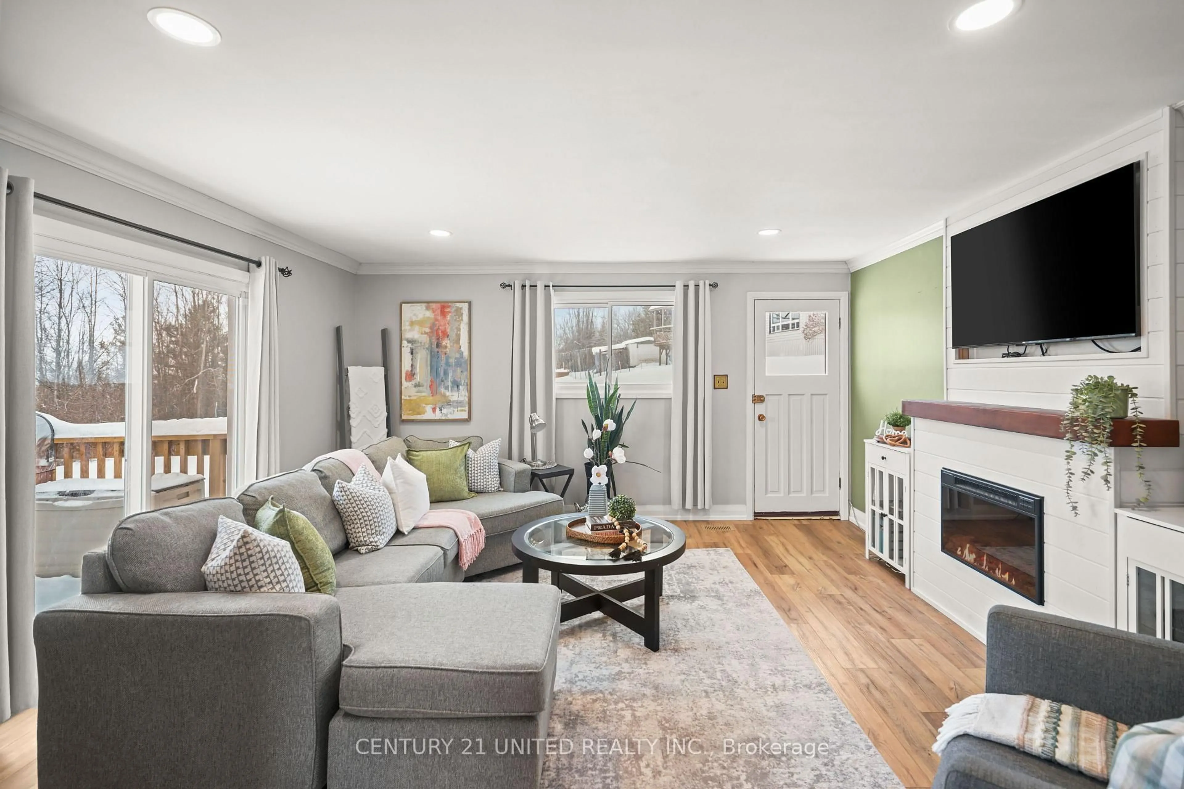 Living room with furniture, unknown for 306 Indian Tr, Asphodel-Norwood Ontario K0L 1Y0