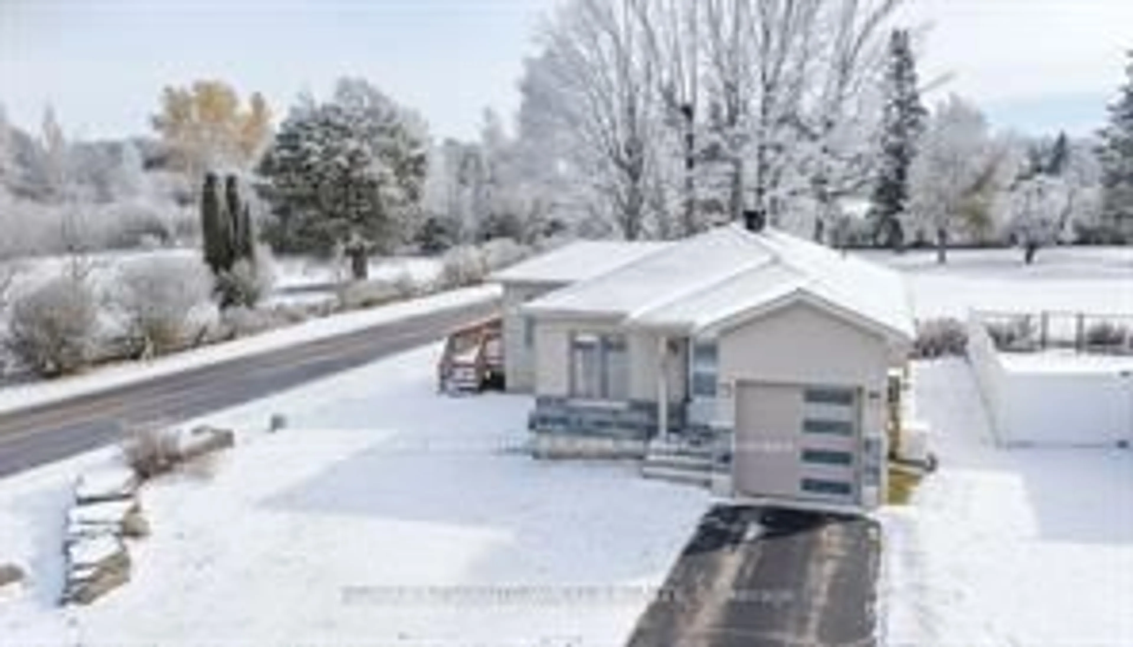 A pic from outside/outdoor area/front of a property/back of a property/a pic from drone, street for 102 Sophie Lane, Merrickville-Wolford Ontario K0G 1N0