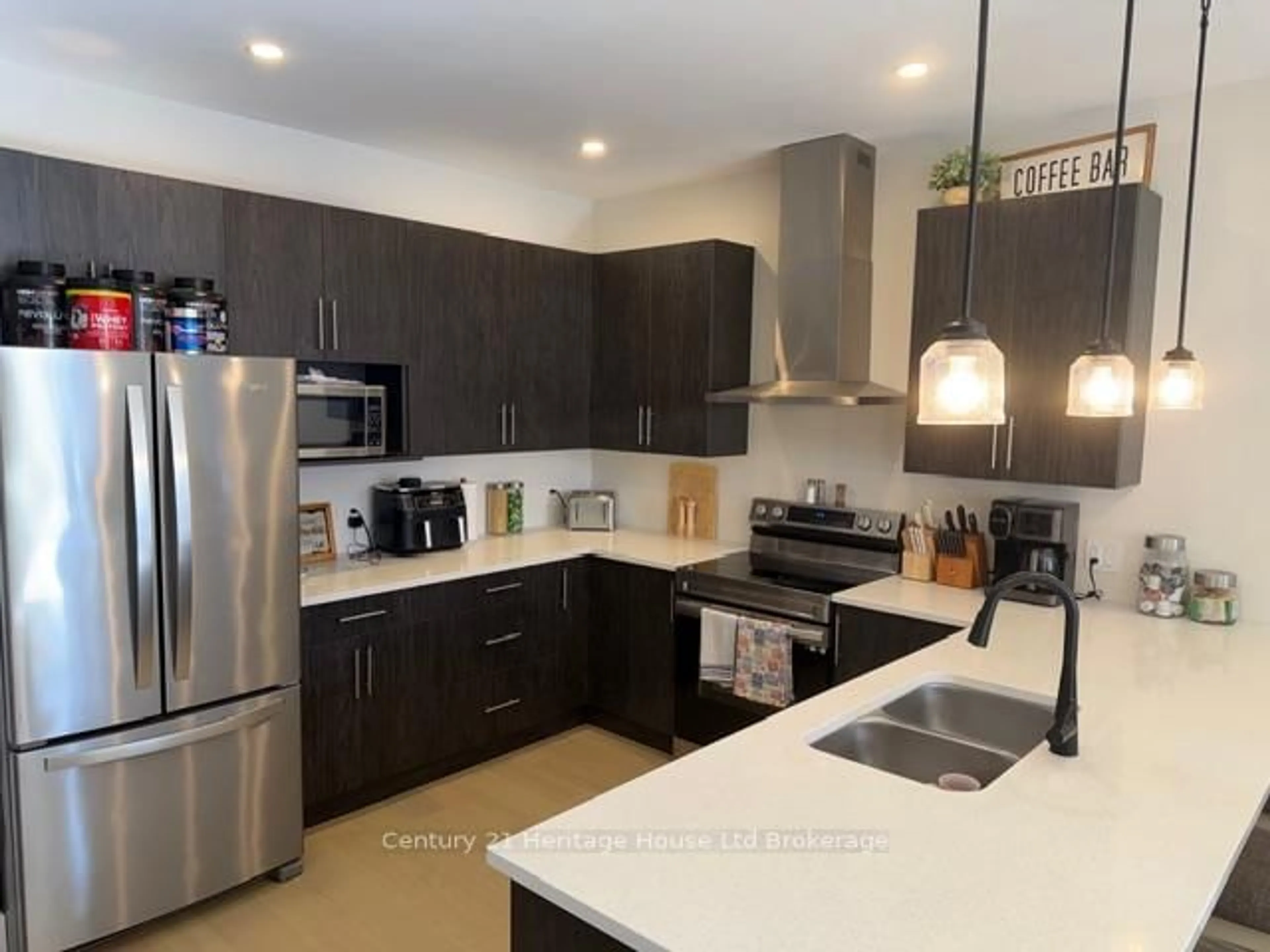 Open concept kitchen, unknown for 3.5 South Court St, Norwich Ontario N0J 1P0