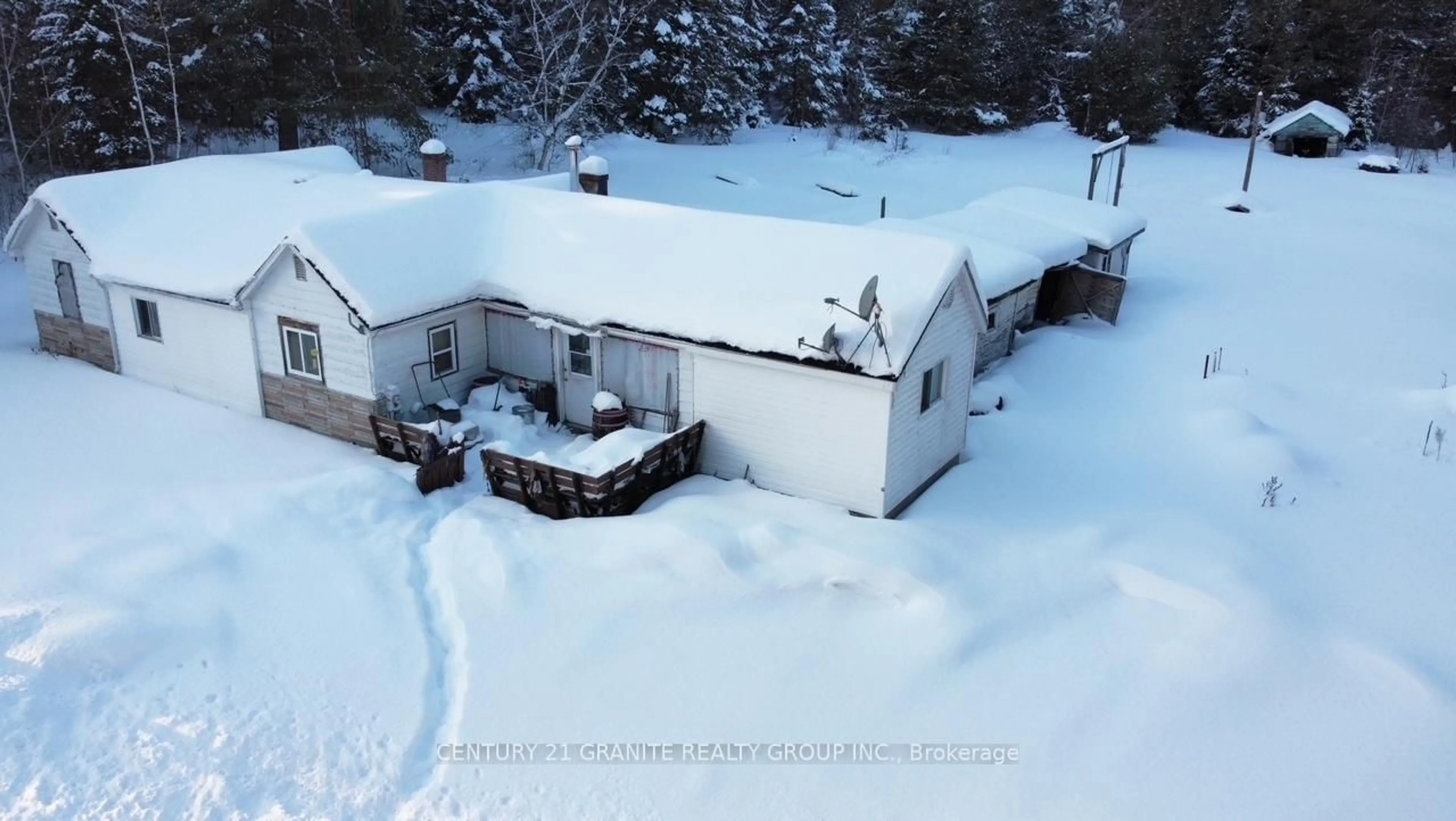 A pic from outside/outdoor area/front of a property/back of a property/a pic from drone, building for 344 Church Rd, Maynooth Ontario K0L 2S0
