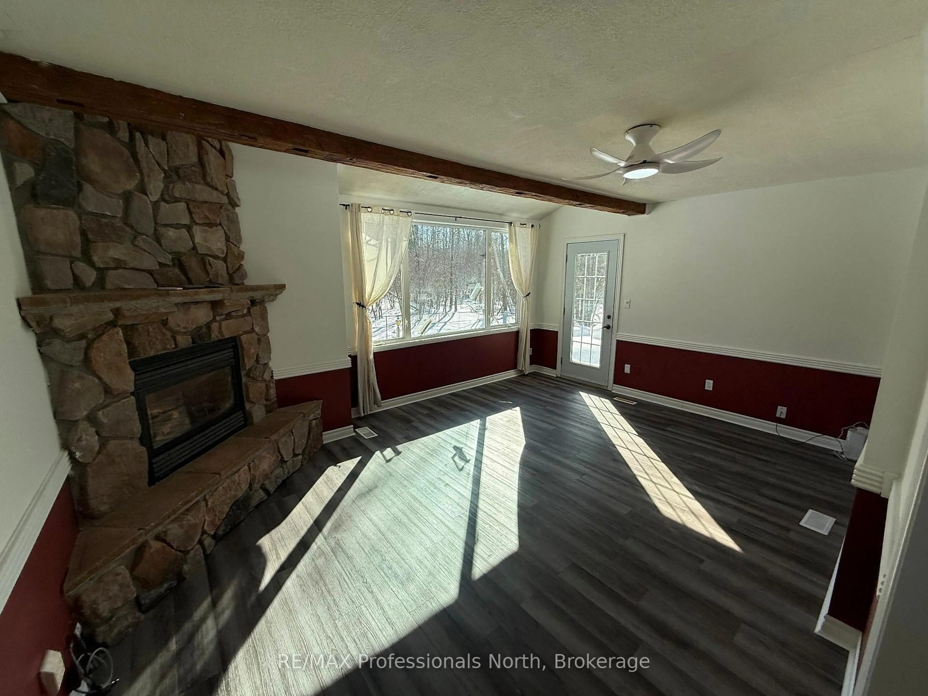 A pic of a room for 16 Anson St, Minden Hills Ontario K0M 2K0