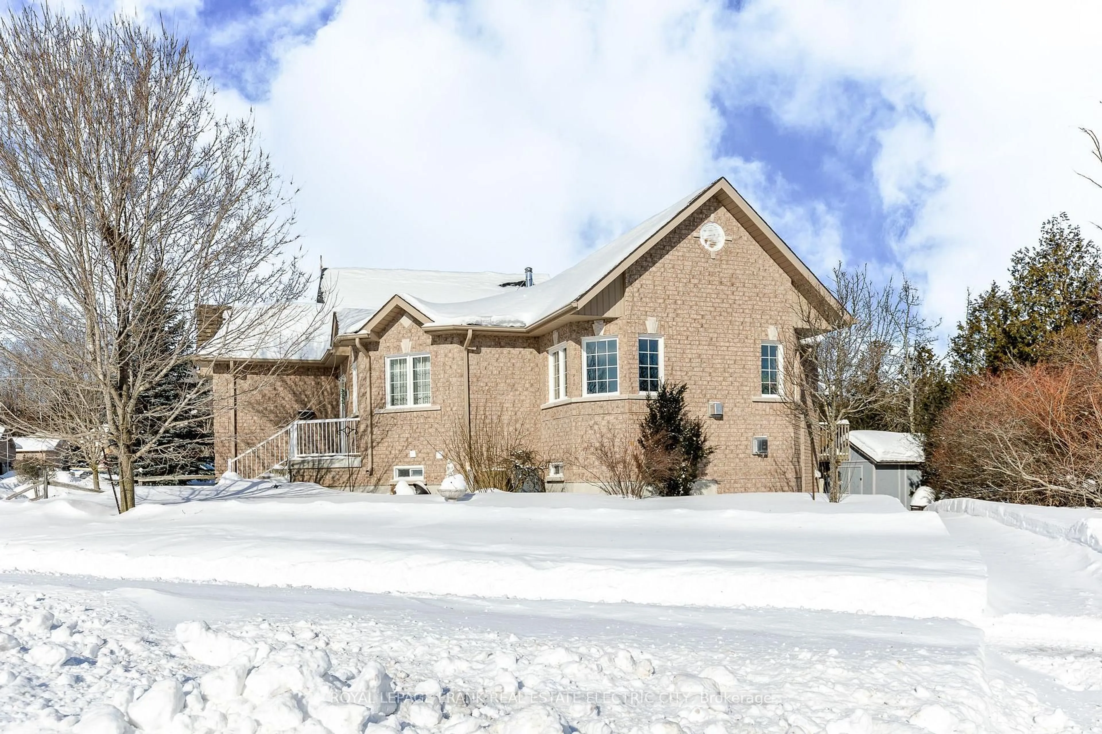 Unknown for 30 Brookside St, Cavan Monaghan Ontario L0A 1G0