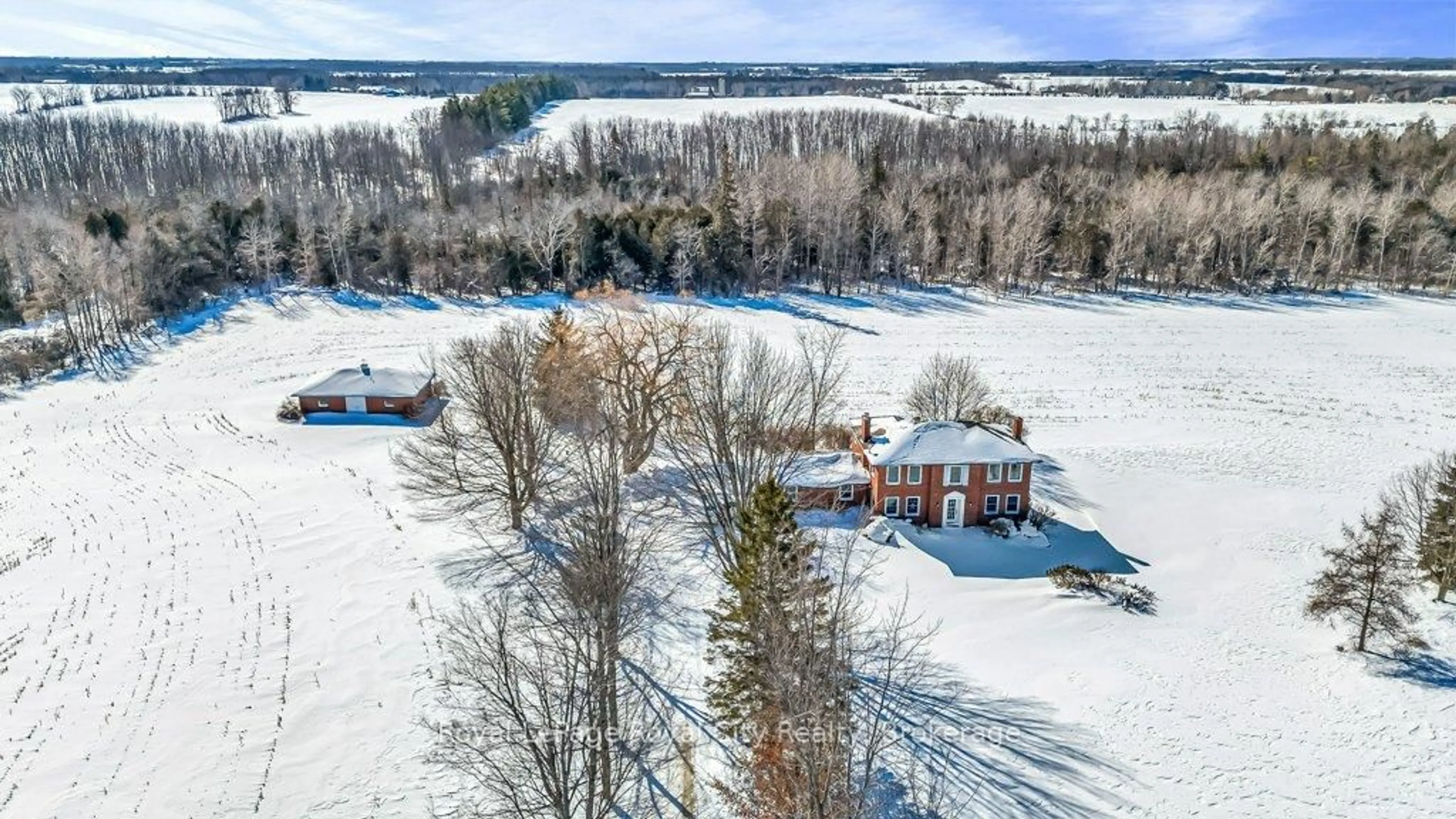 A pic from outside/outdoor area/front of a property/back of a property/a pic from drone, water/lake/river/ocean view for 5502 Fifth Line, Guelph/Eramosa Ontario N0B 2K0