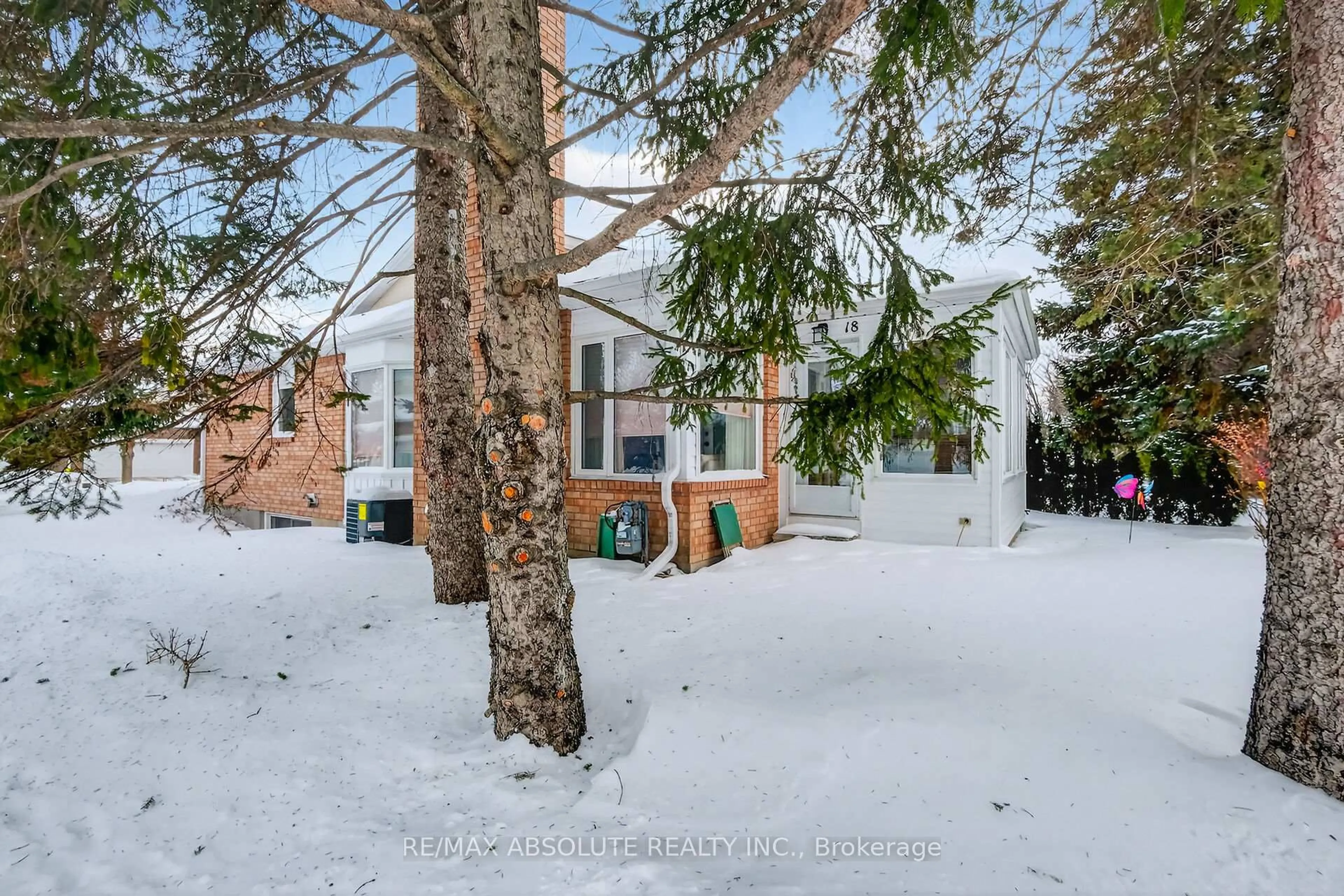 A pic from outside/outdoor area/front of a property/back of a property/a pic from drone, street for 18 Pine Needles Crt, Ottawa Ontario K2S 1G5