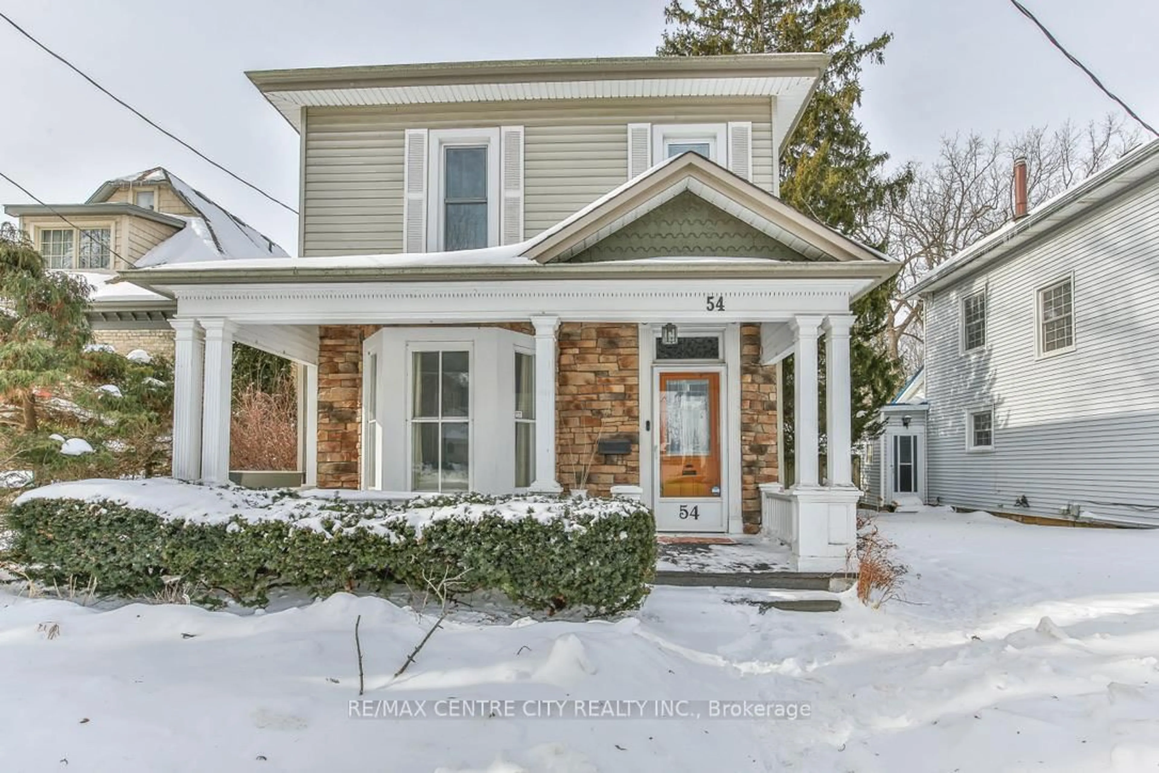 Home with brick exterior material, street for 54 William St, St. Thomas Ontario N5R 3H4
