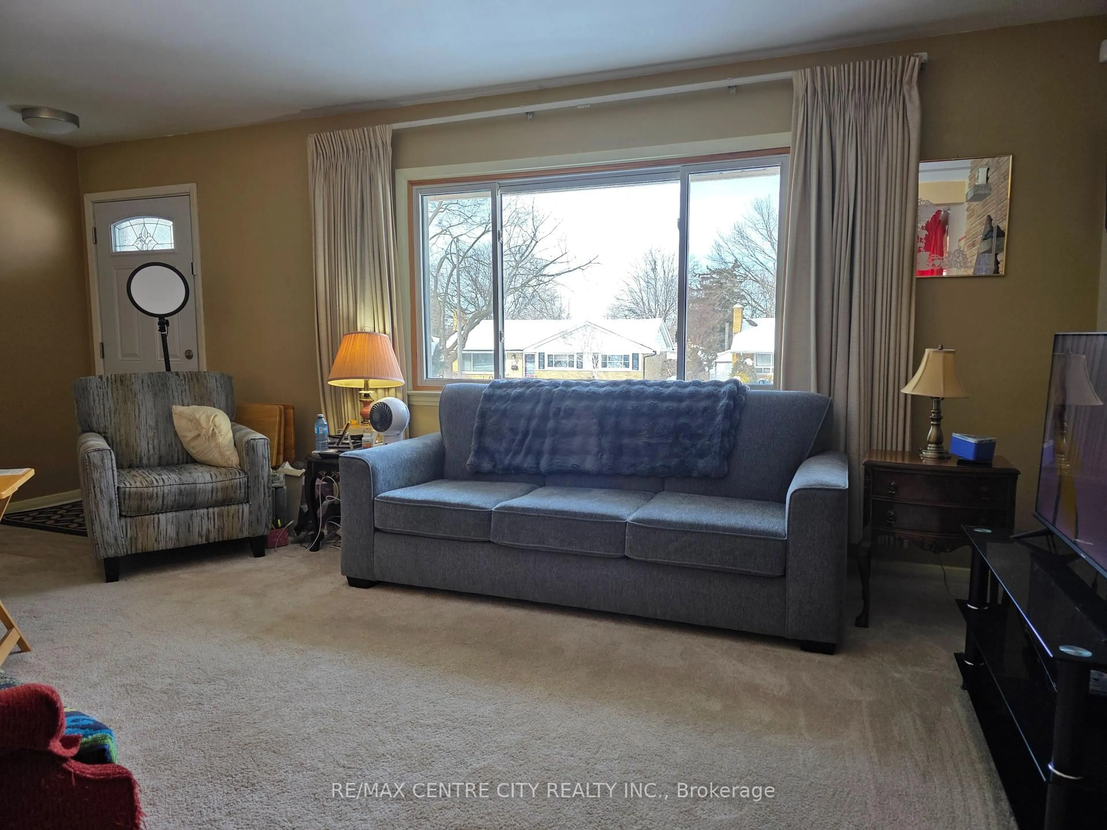 Living room with furniture, unknown for 193 Arlington Cres, London South Ontario N5Z 3C9