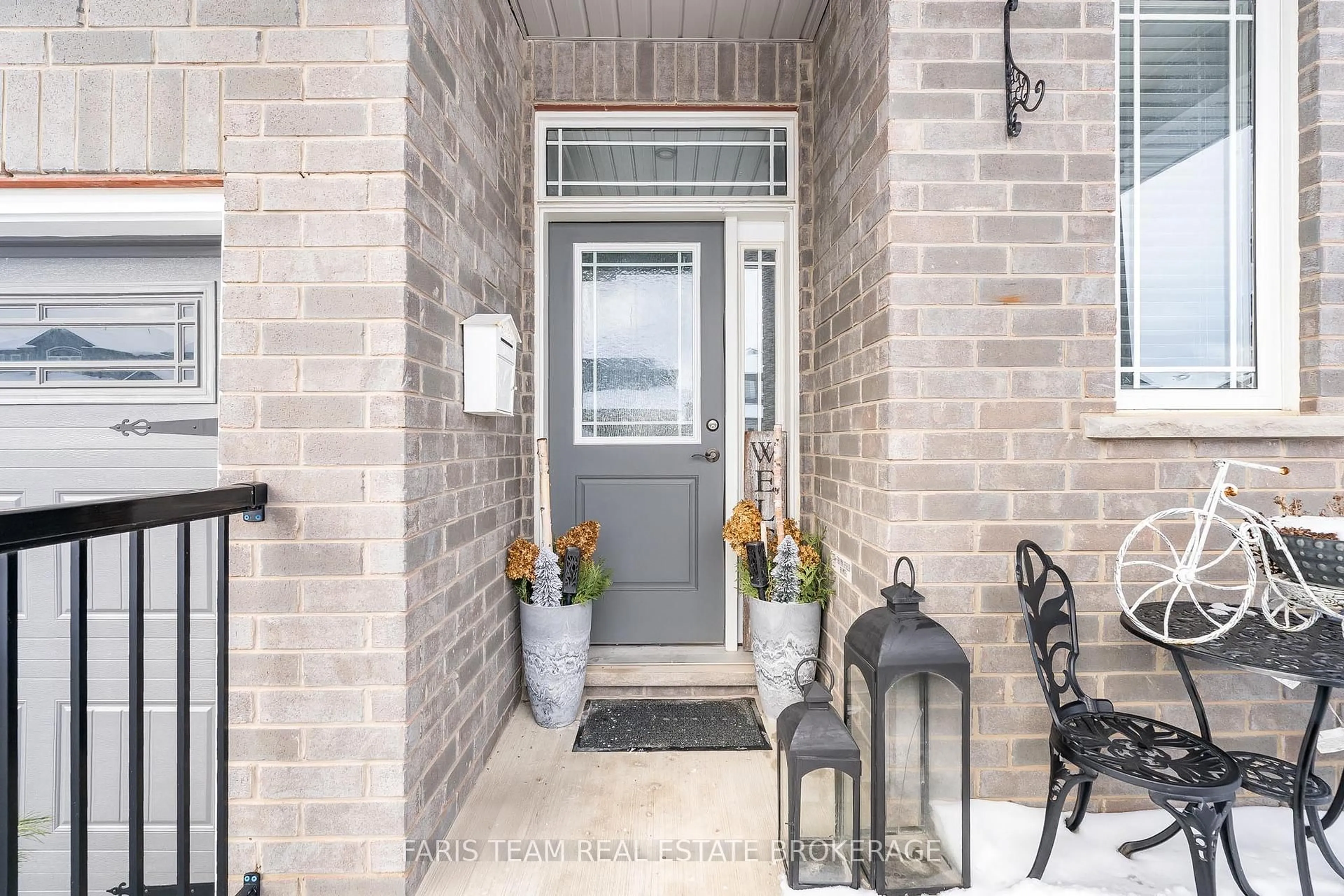 Indoor entryway for 13 Tindall Cres, East Luther Grand Valley Ontario L9W 7R9