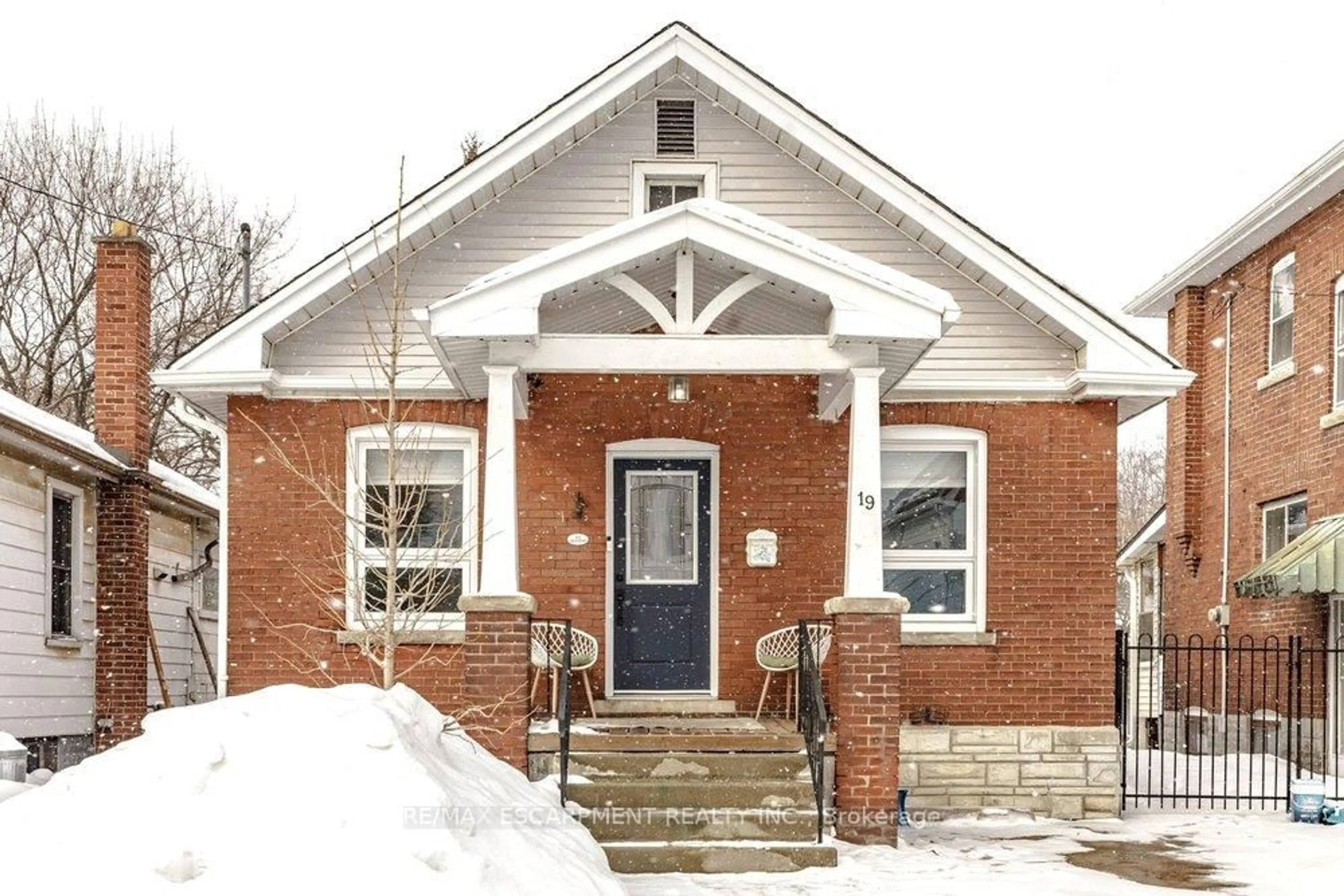 Home with brick exterior material, street for 19 Huxley Ave, Hamilton Ontario L8H 4P1