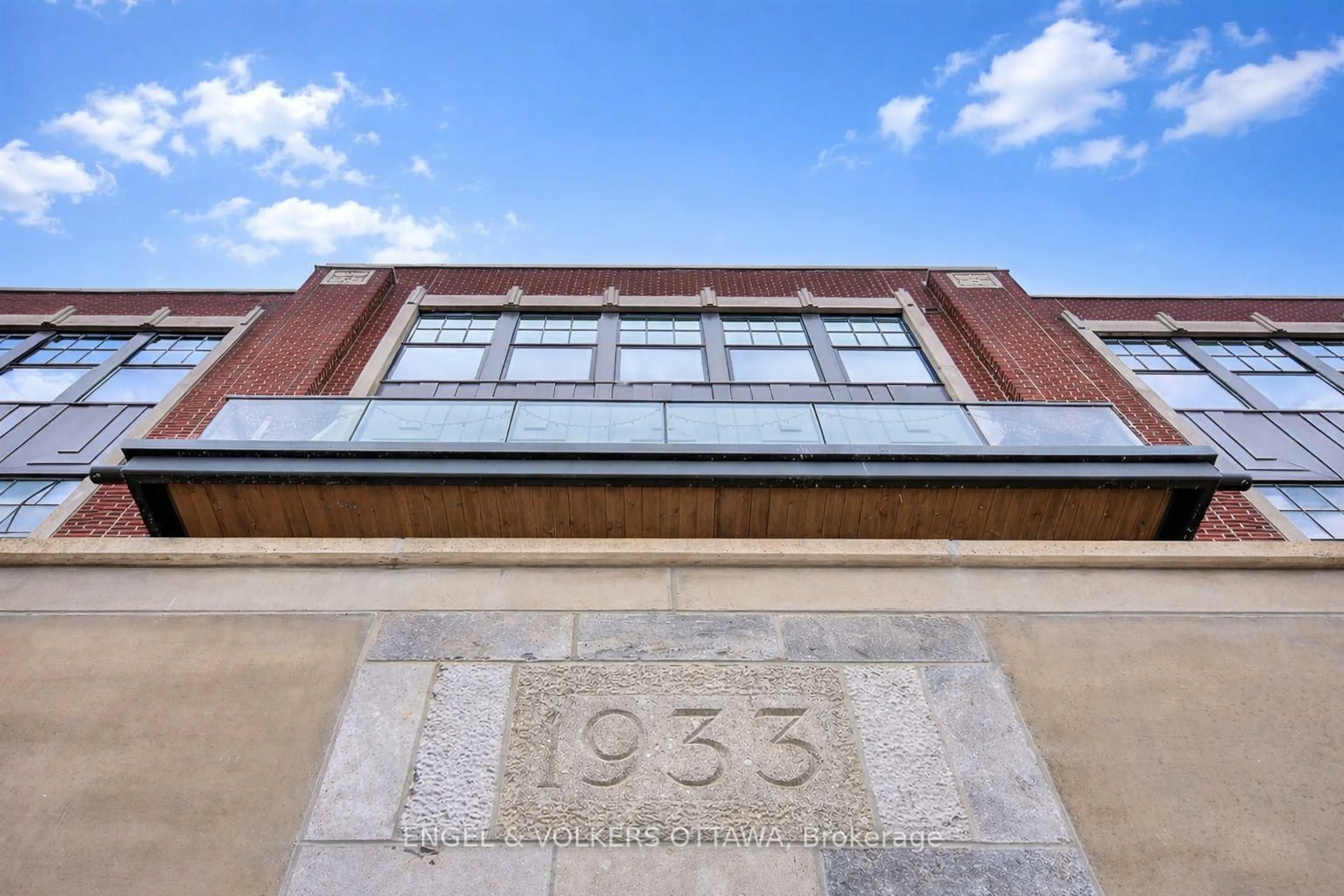 Unknown for 12 Stirling Ave #202, Ottawa Ontario K1Y 1P8