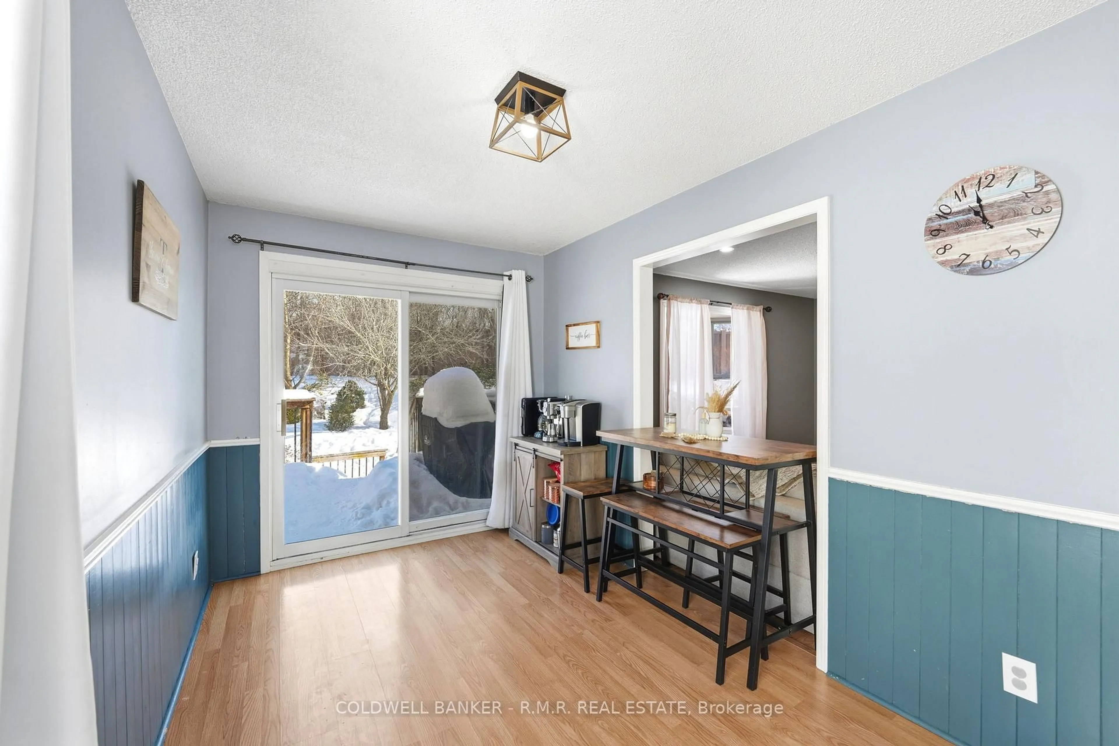 Indoor entryway for 135 Sutherland Cres, Cobourg Ontario K9A 5L6