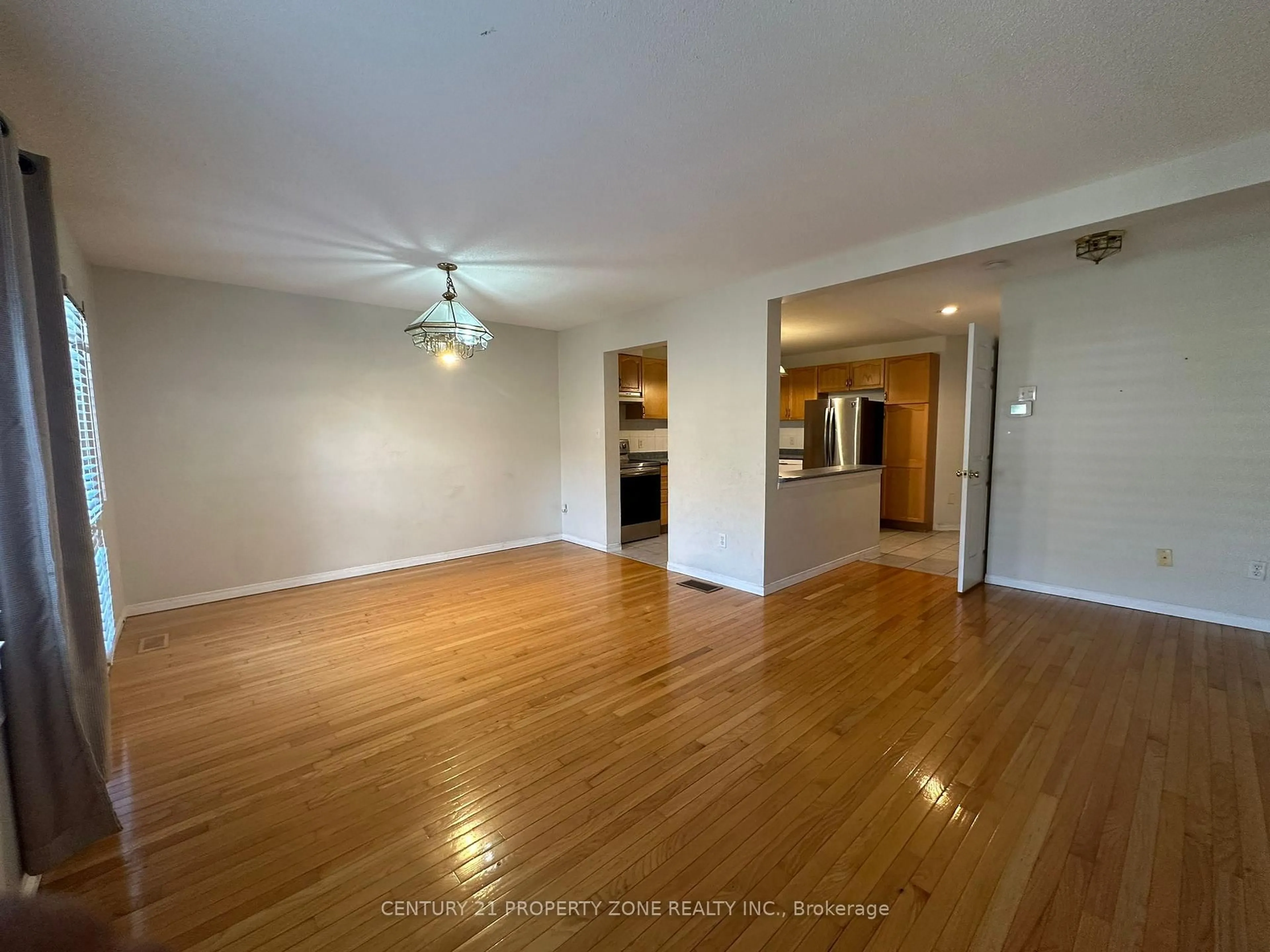 A pic of a room for 1889 Upper Wentworth St #35, Hamilton Ontario L9B 2T8