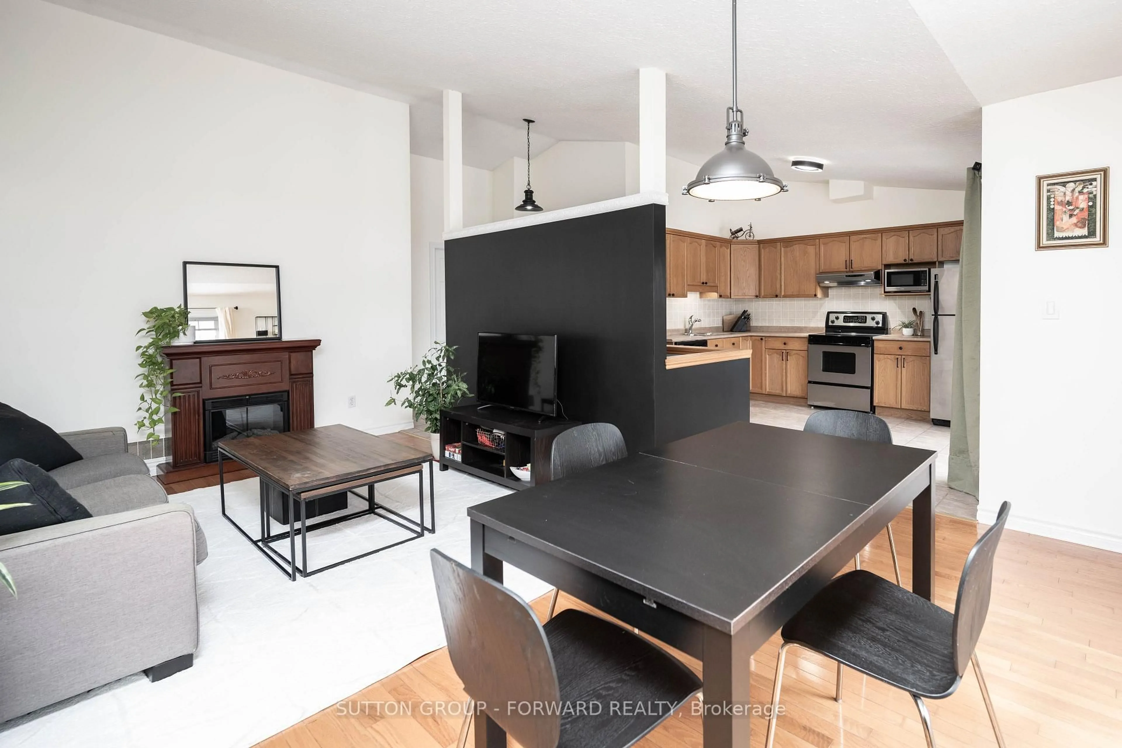 Open concept kitchen, unknown for 1077 Hamilton Rd #9, London East Ontario N5W 6G3