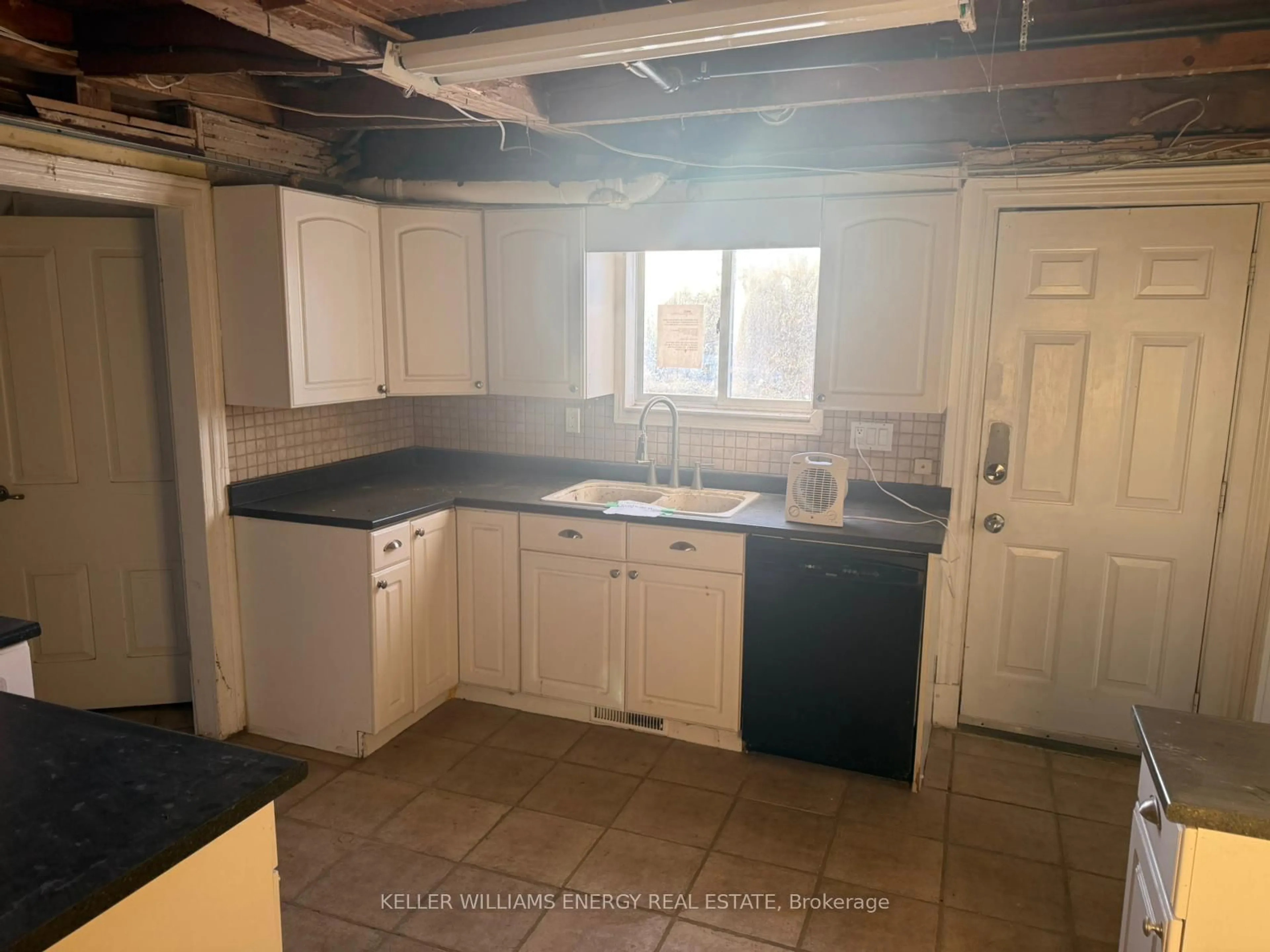 Standard kitchen, unknown for 4150 Shannonville Rd, Belleville Ontario K0K 2Y0