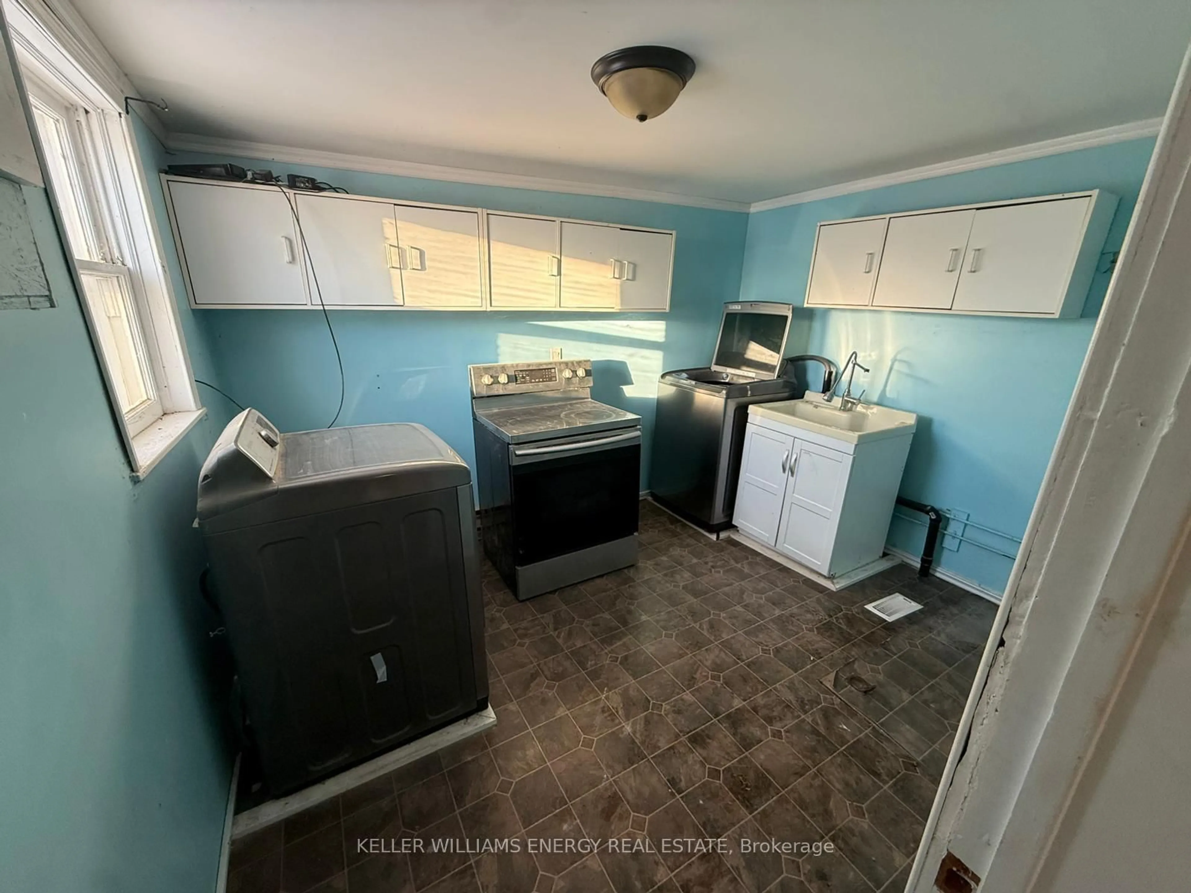 Laundry room for 4150 Shannonville Rd, Belleville Ontario K0K 2Y0