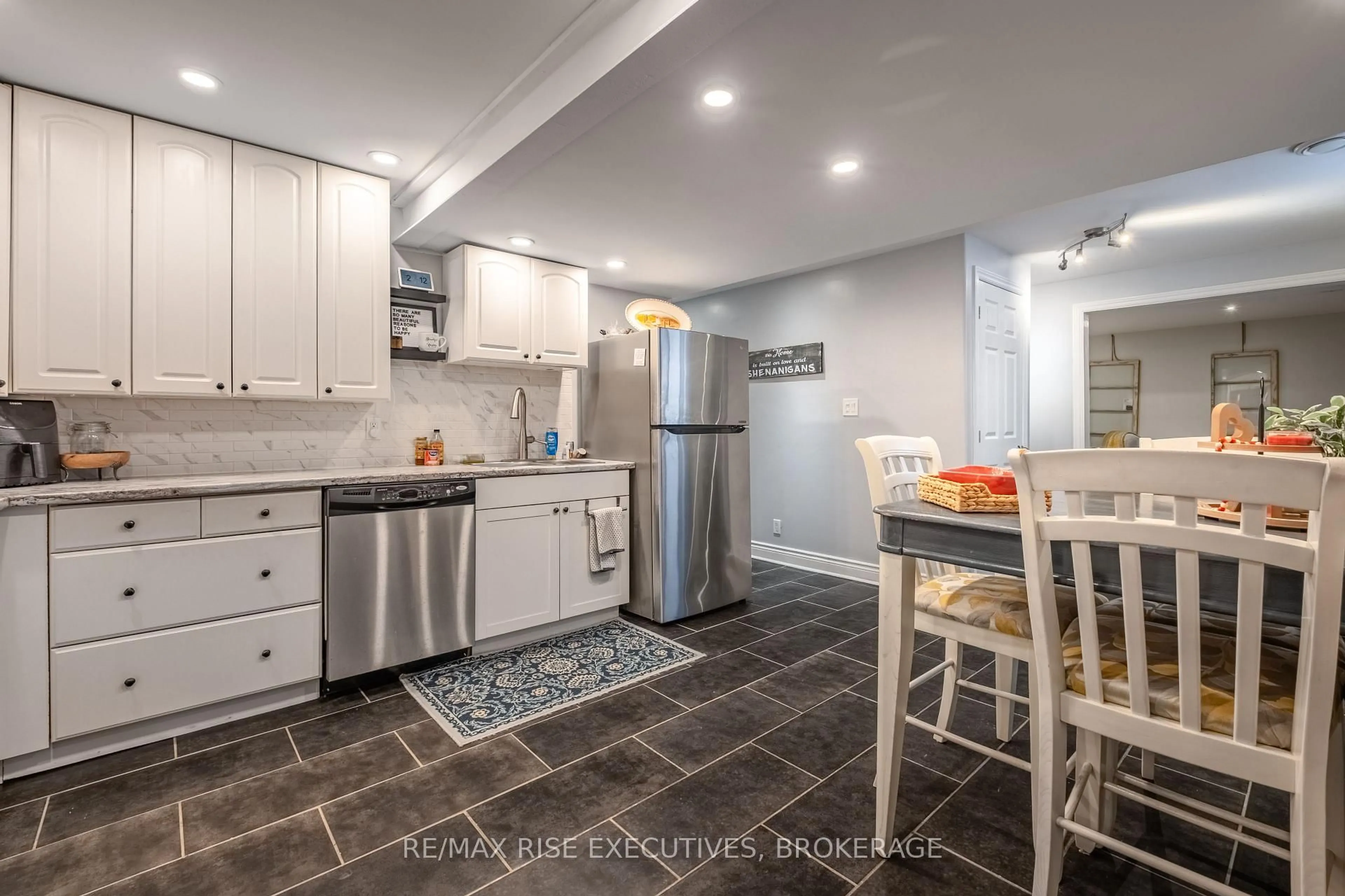 Open concept kitchen, ceramic/tile floor for 1388 Ottawa St, Kingston Ontario K7P 0C2