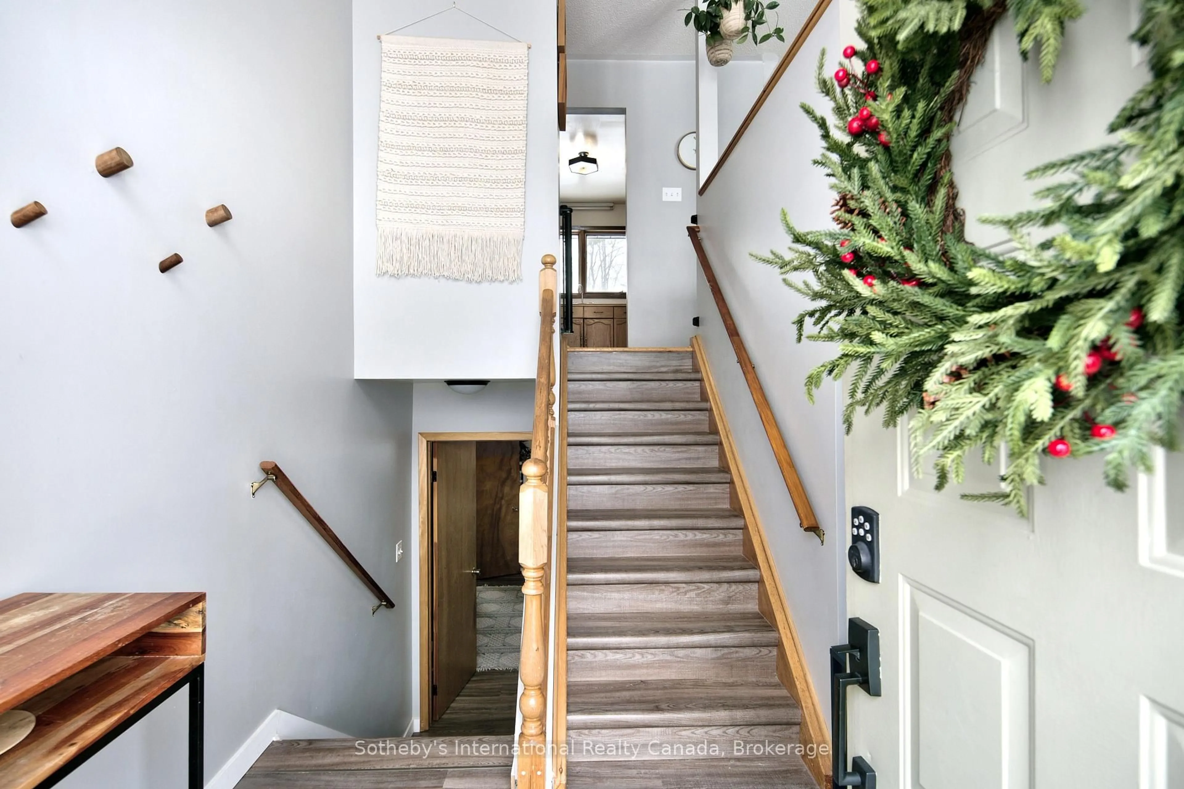 Unknown for 236 Collingwood St, Meaford Ontario N4L 1M4