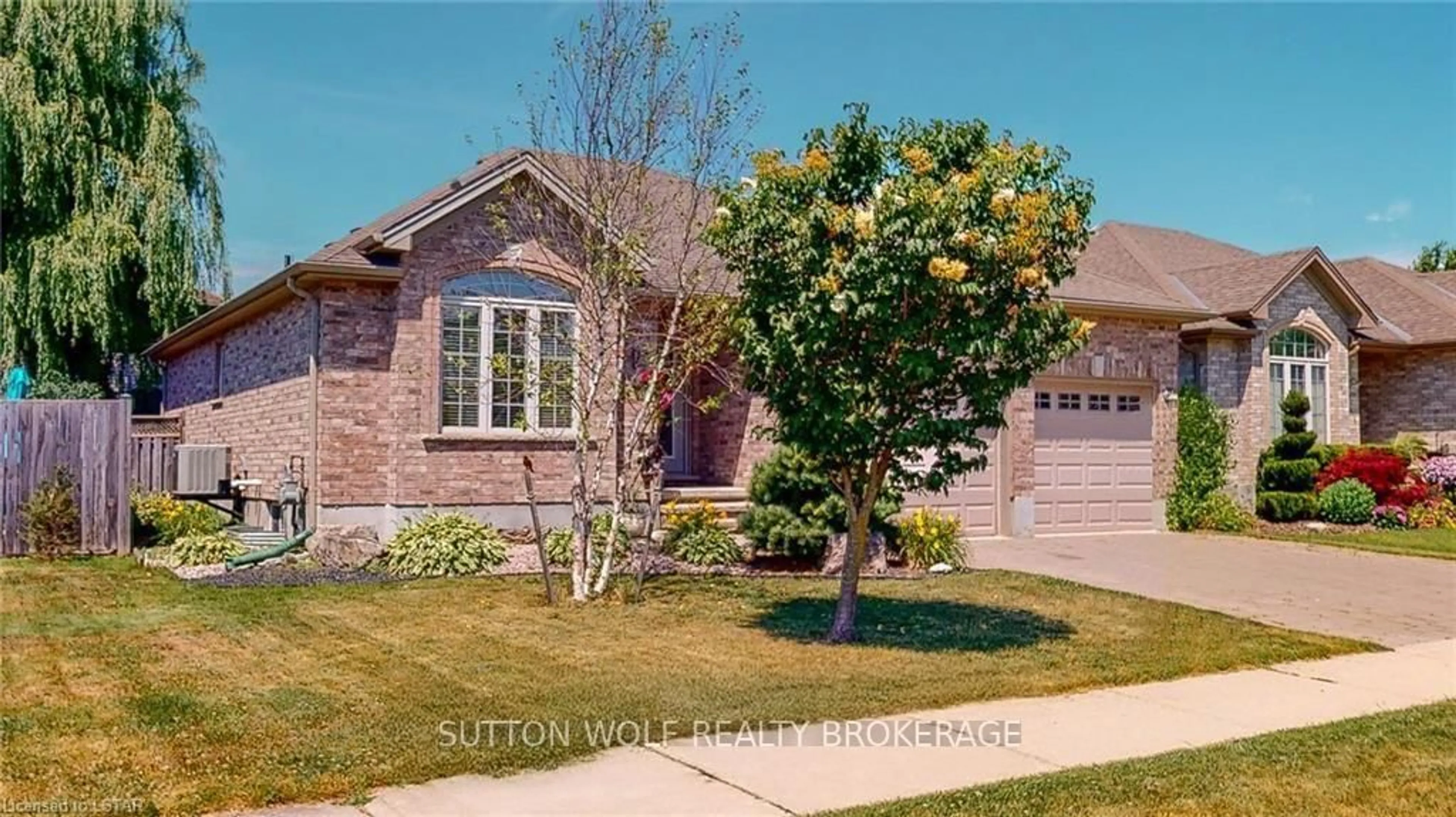 Home with brick exterior material, street for 152 Deborah Dr, Strathroy-Caradoc Ontario N7G 4E1