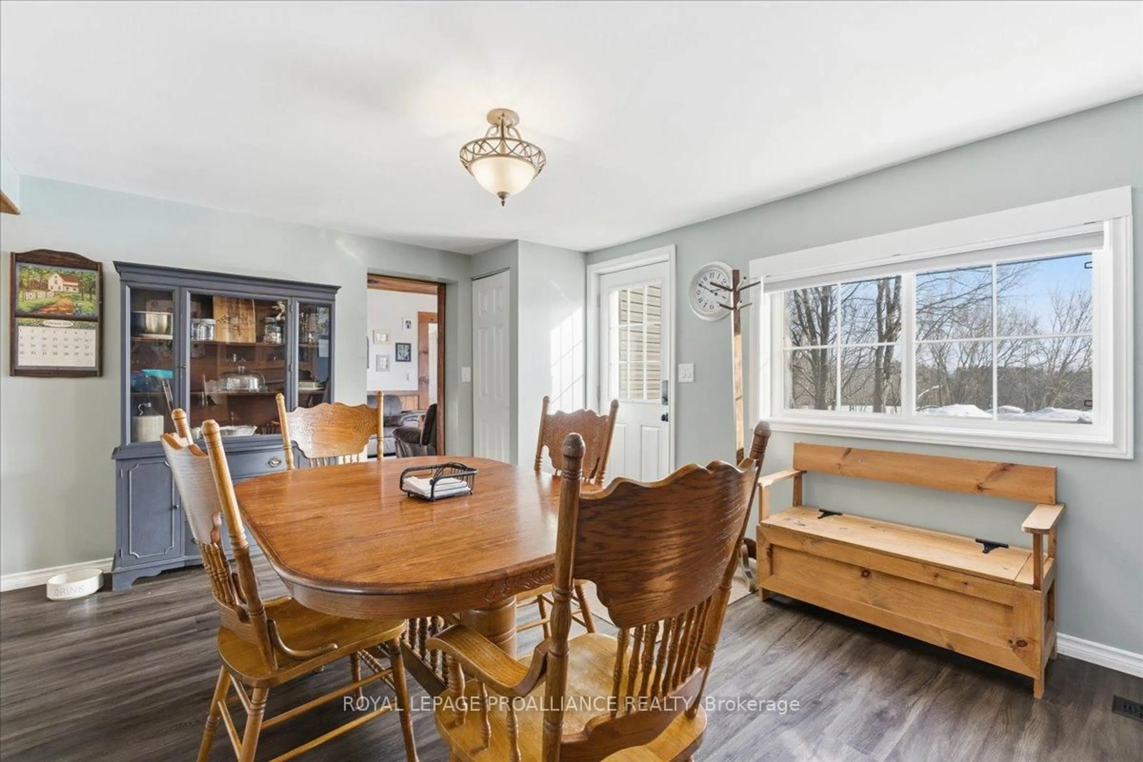Dining room, wood/laminate floor for 1279 Moira Rd, Belleville Ontario K0K 2Y0