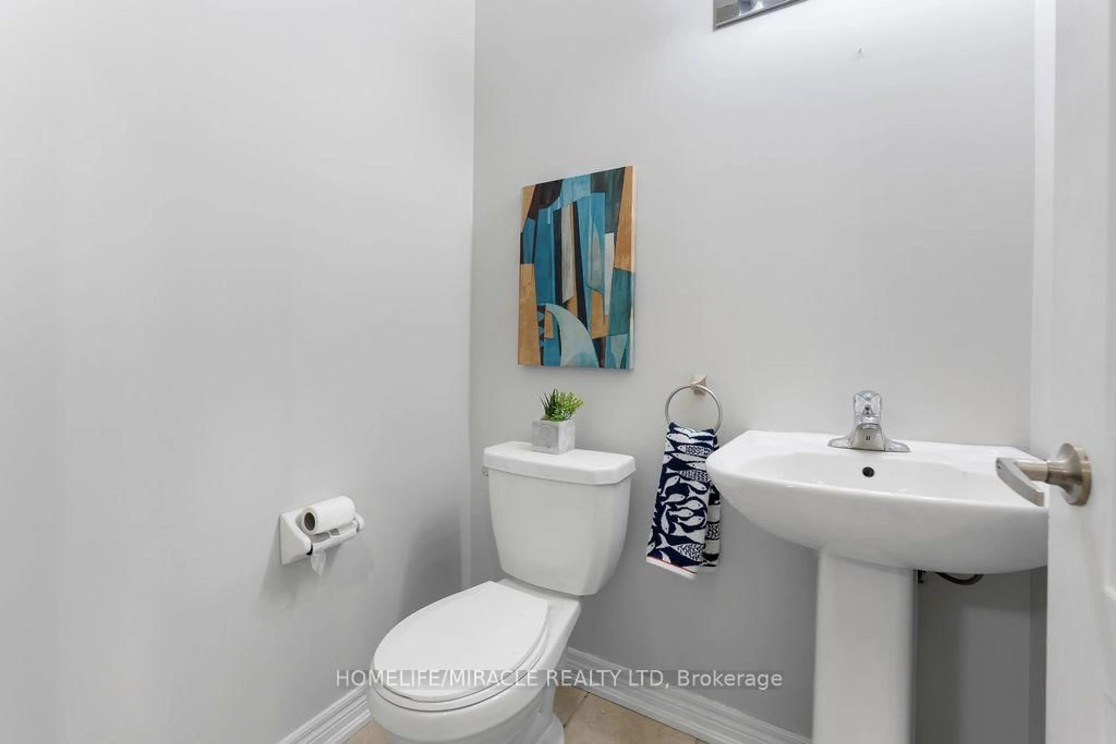 Standard bathroom, unknown for 54 Truax St, Kawartha Lakes Ontario K9V 0E3
