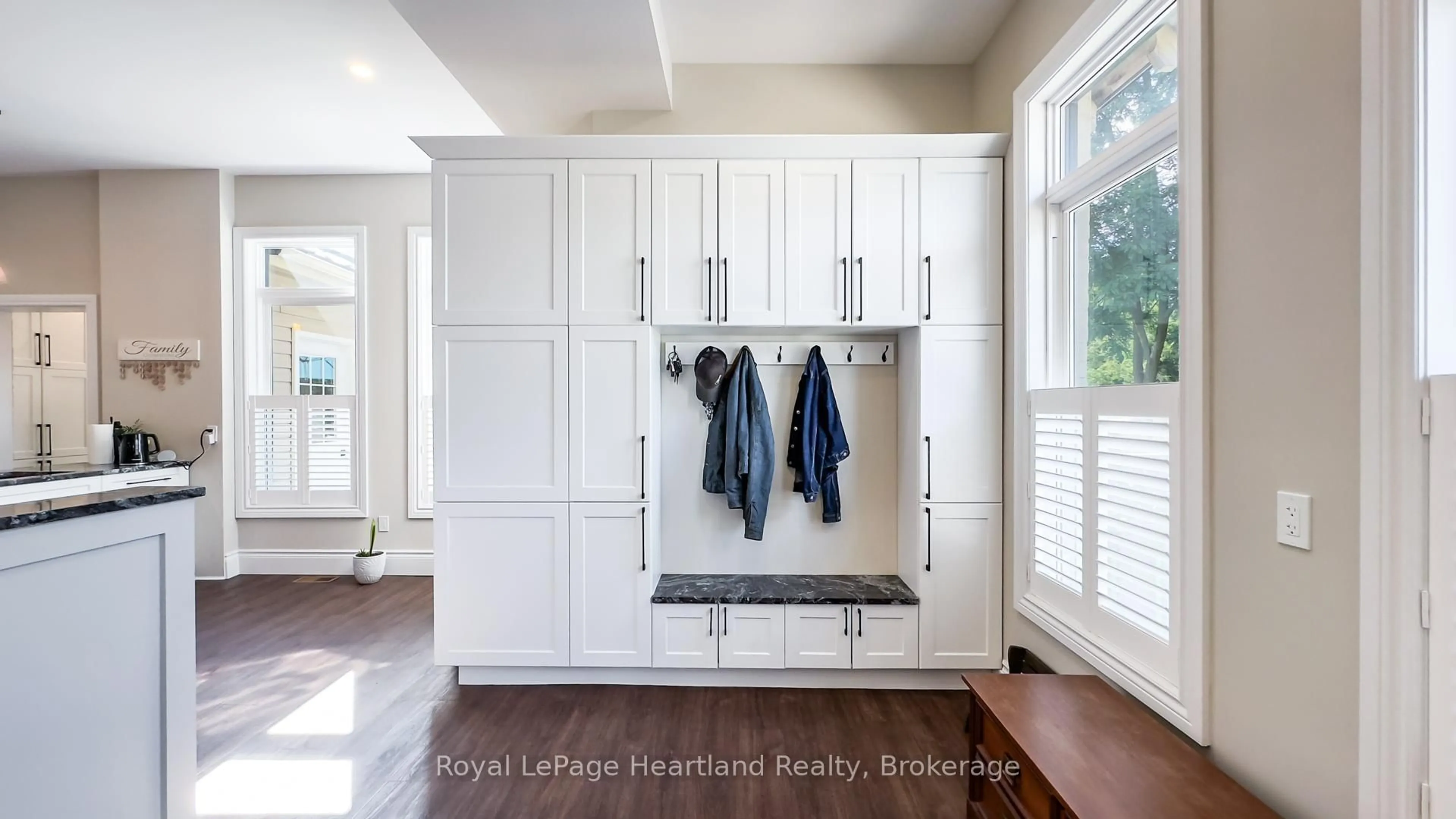 Laundry room for 192 Albert St, Central Huron Ontario N0M 1L0