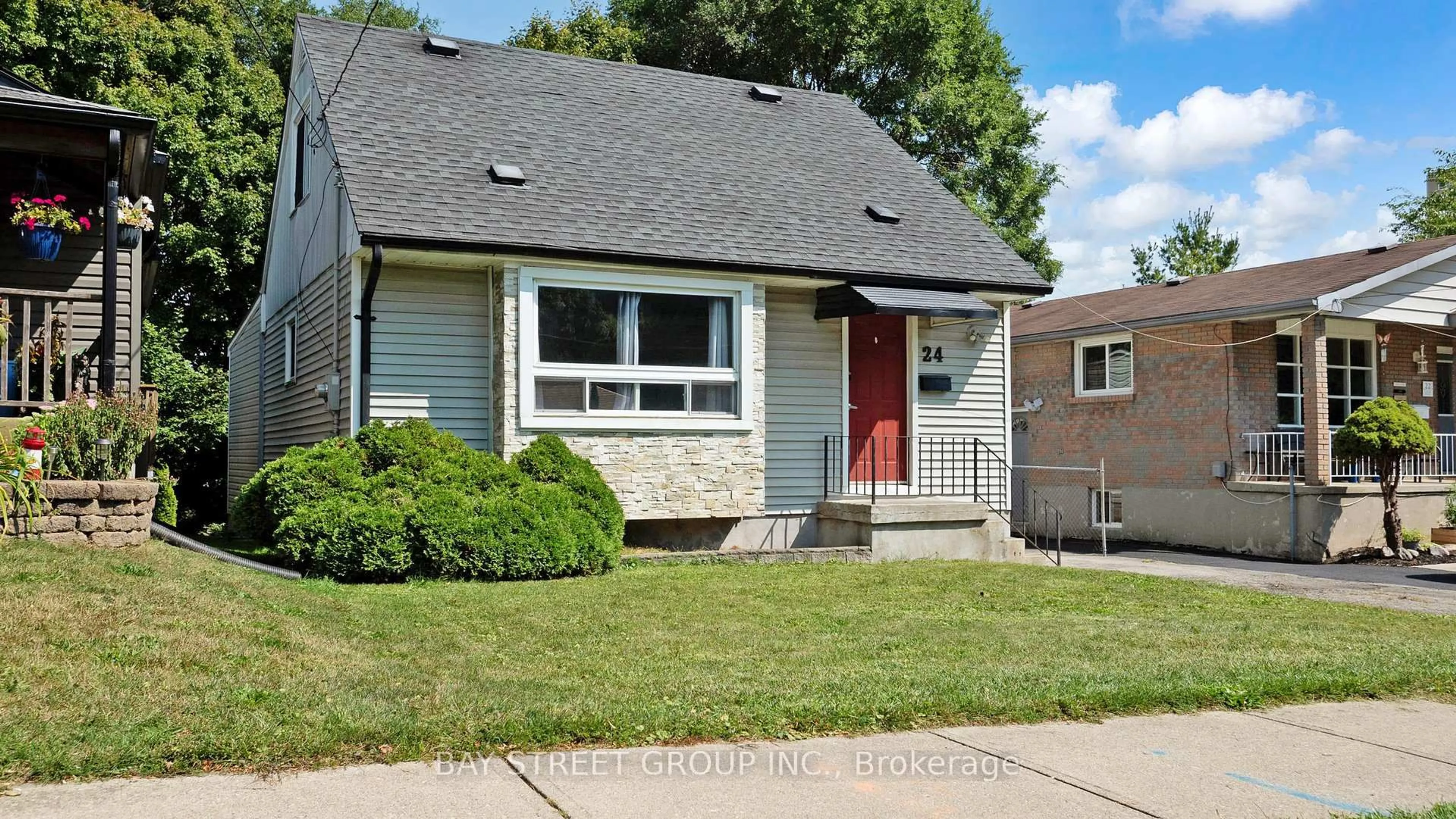 Home with vinyl exterior material, street for 24 Empire St, London East Ontario N5Y 1G7