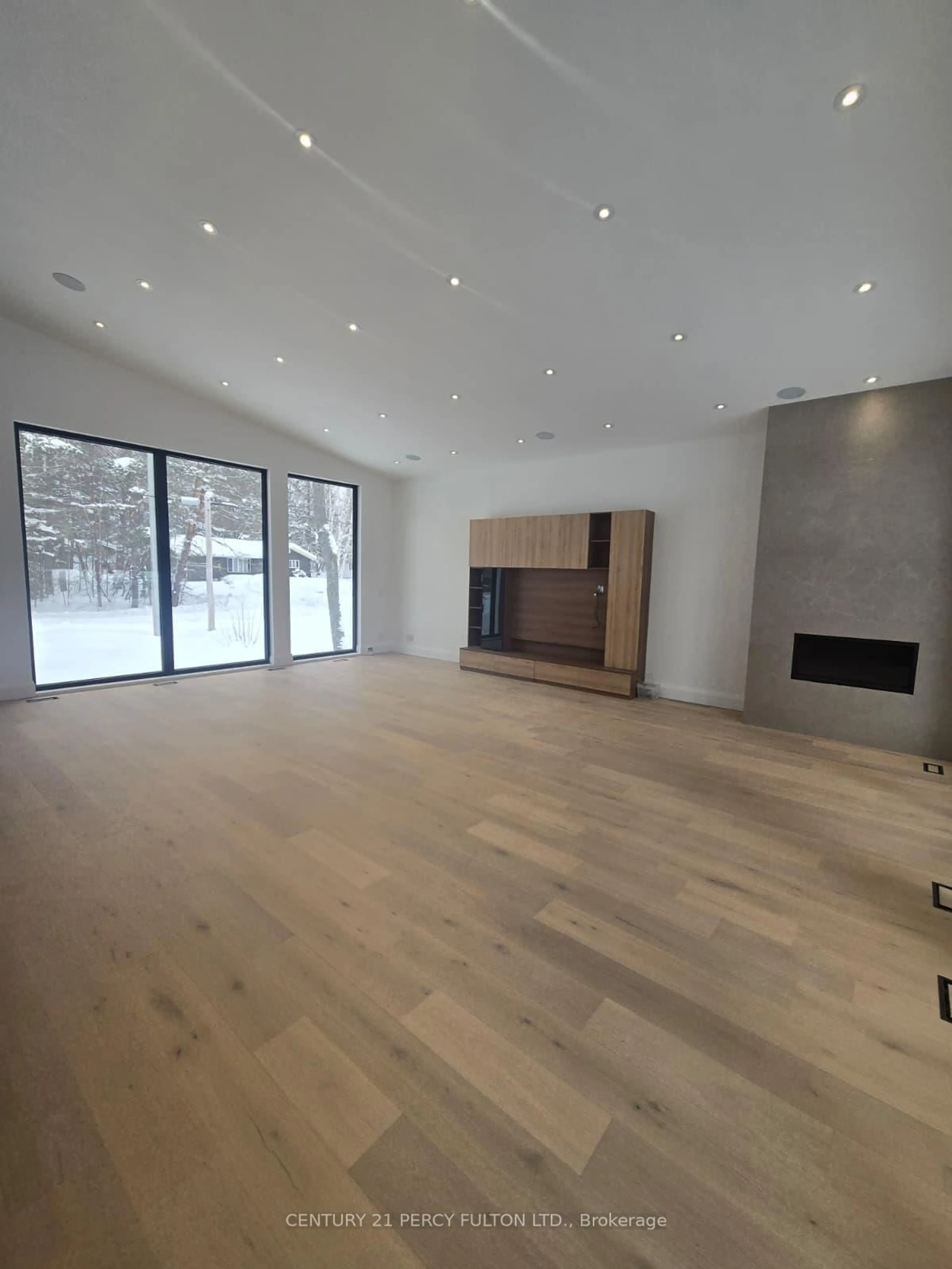 A pic of a room for 5 Robert St, Sundridge Ontario P0A 1Z0