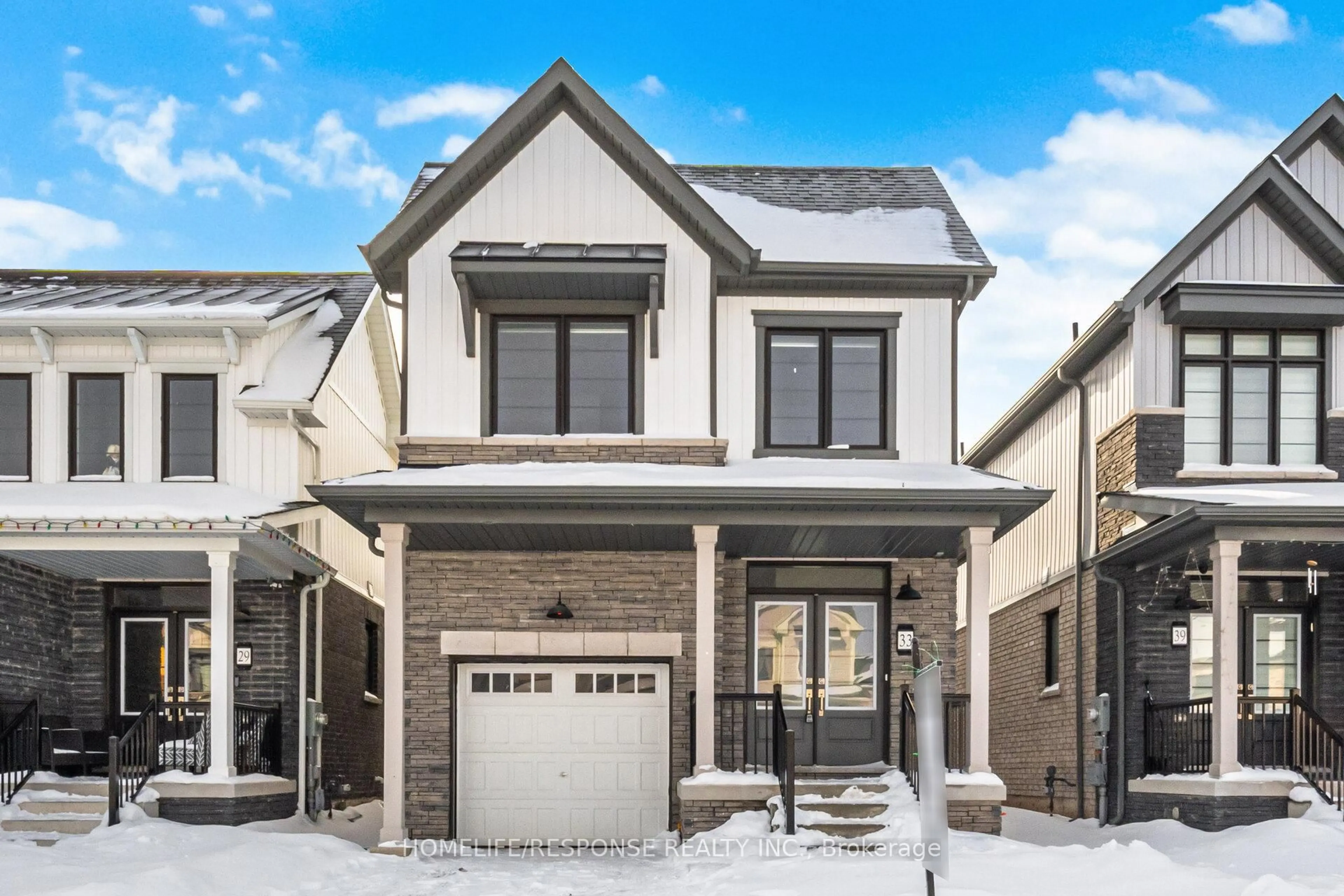 Home with brick exterior material, street for 33 Rudder Rd, Welland Ontario L3B 0M5