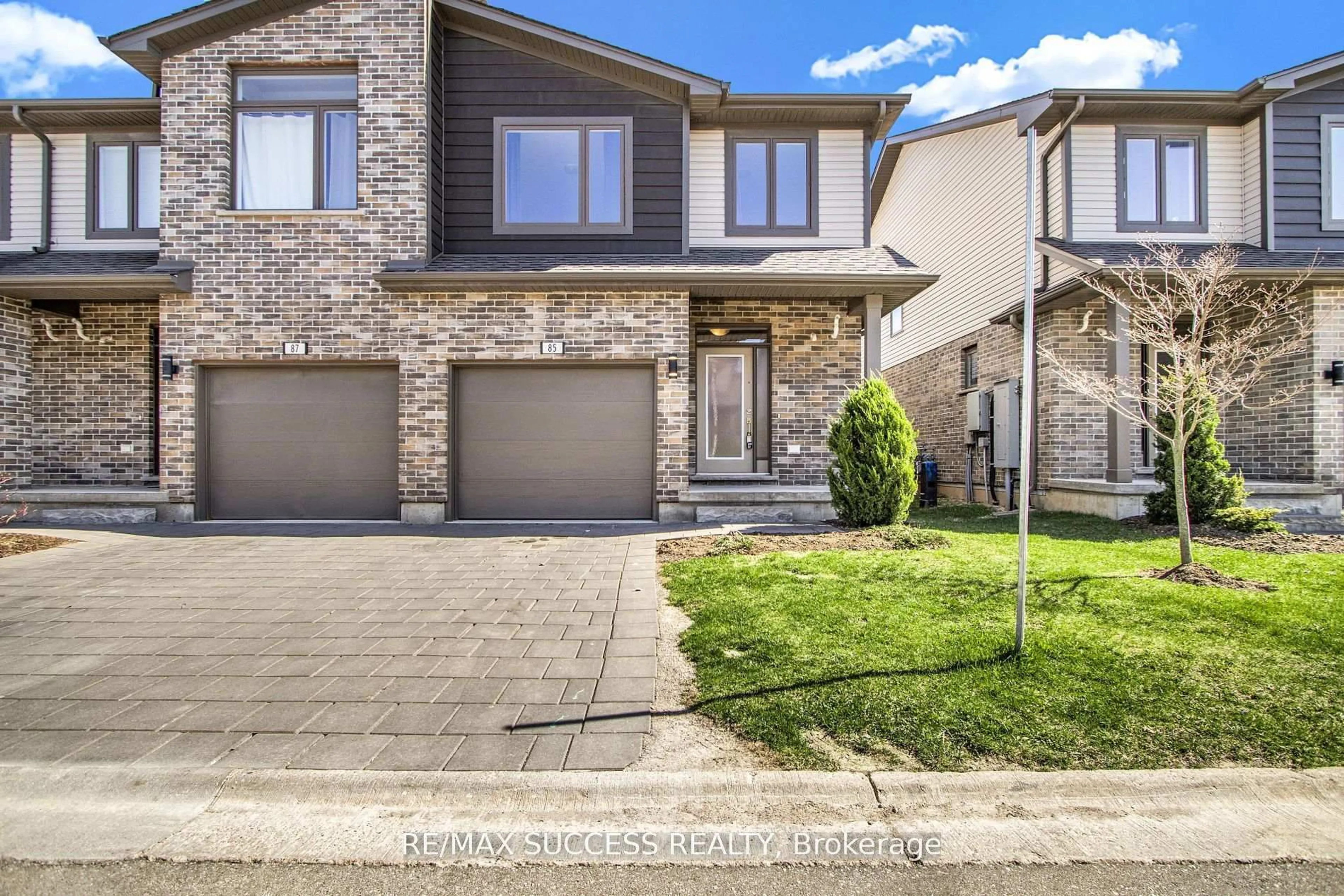 Home with brick exterior material, street for 1960 DALMAGARRY Rd #85, London North Ontario N6G 0T8