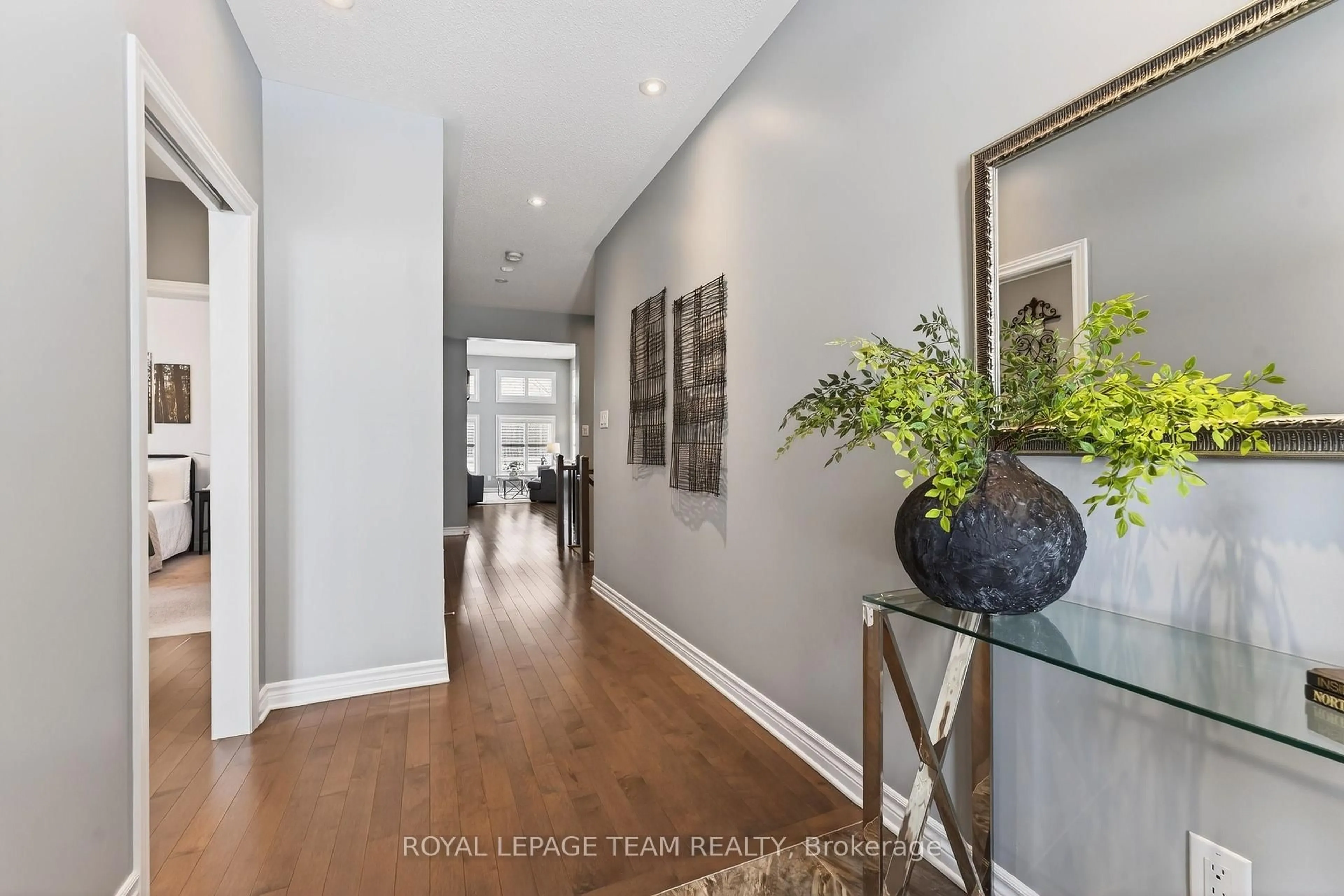 Indoor entryway for 834 Rockson Cres, Stittsville Ontario K2S 0S6