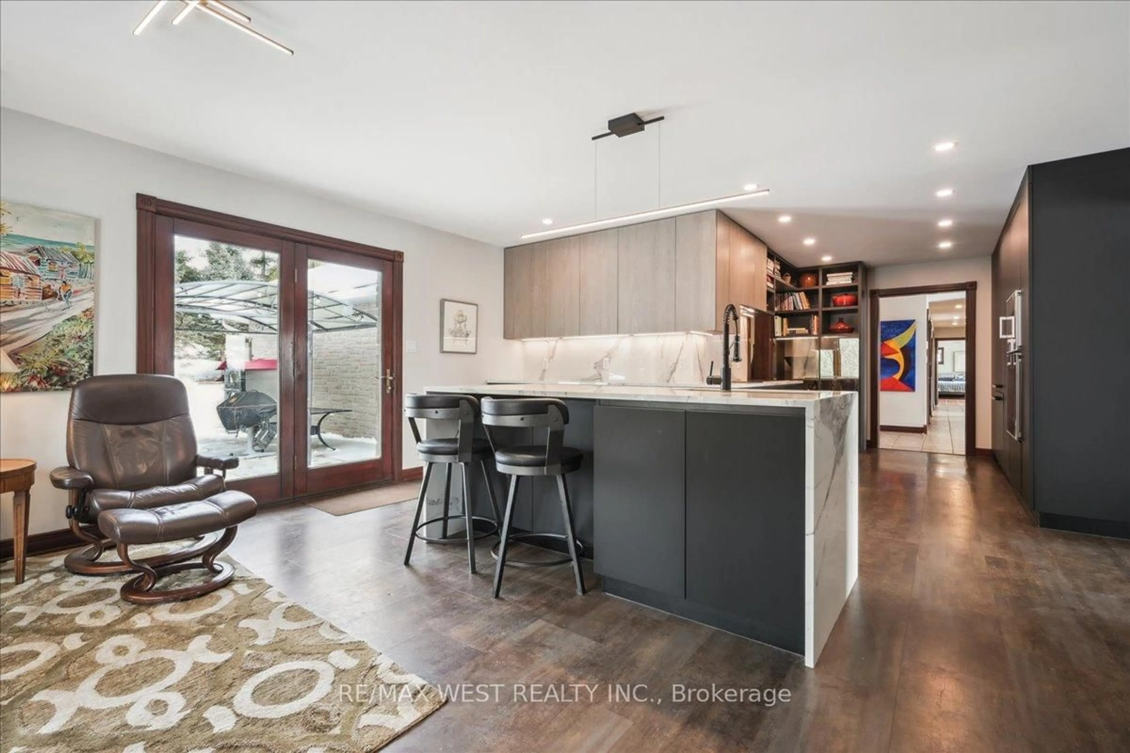 Open concept kitchen, ceramic/tile floor for 331 Mountsberg Rd, Hamilton Ontario L0P 1B0