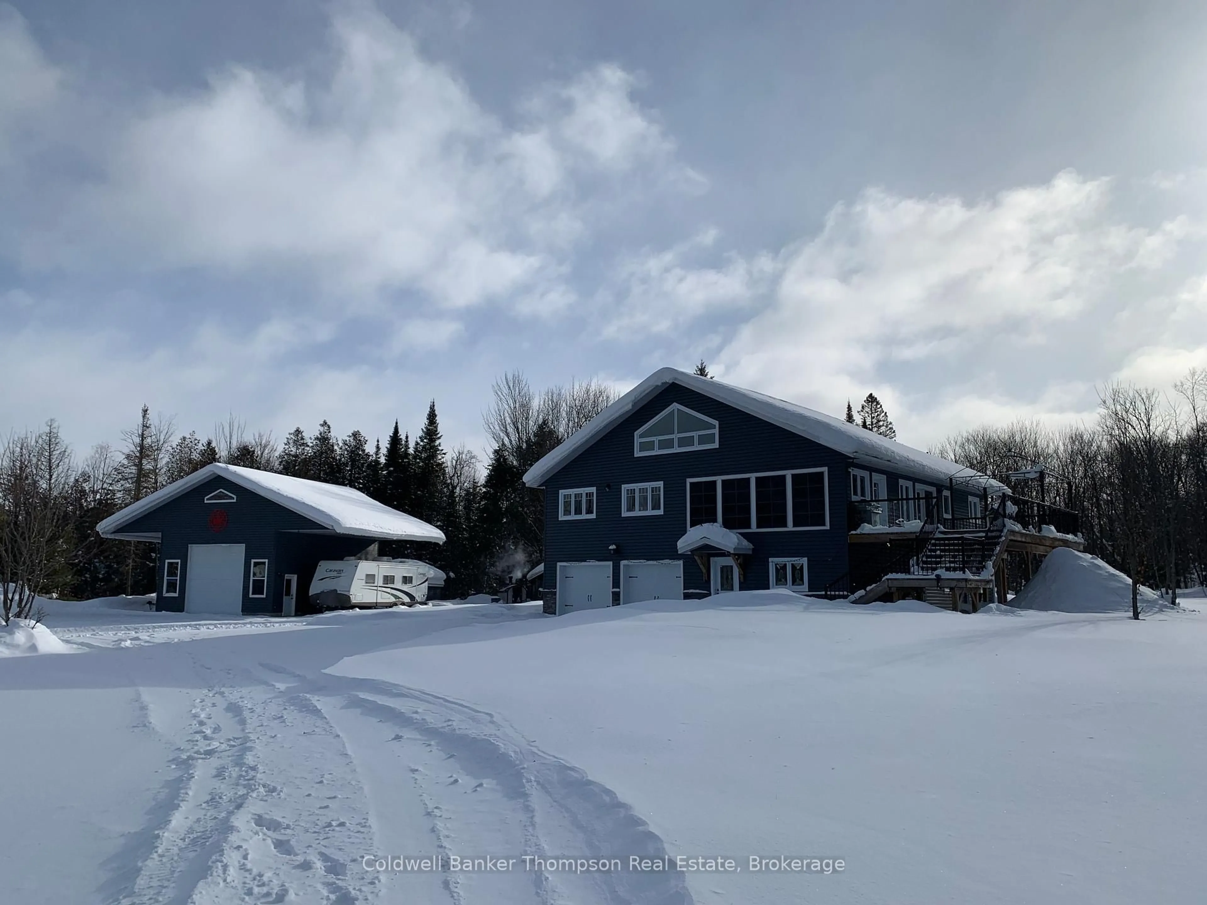 A pic from outside/outdoor area/front of a property/back of a property/a pic from drone, building for 57 Rattray Rd, Perry Ontario P0A 1J0