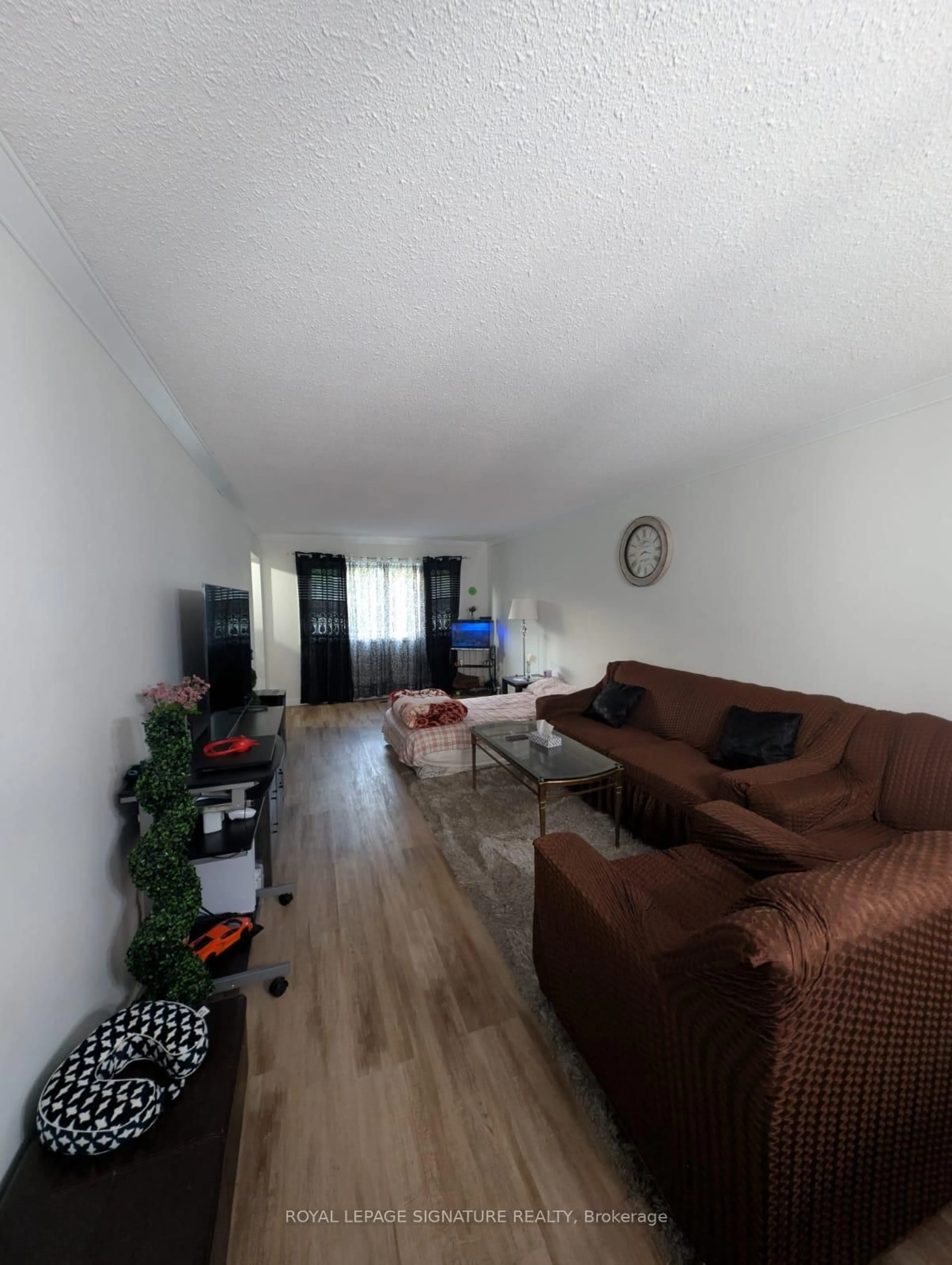 A pic of a room for 30 Green Valley Dr #9, Kitchener Ontario N2P 1G8