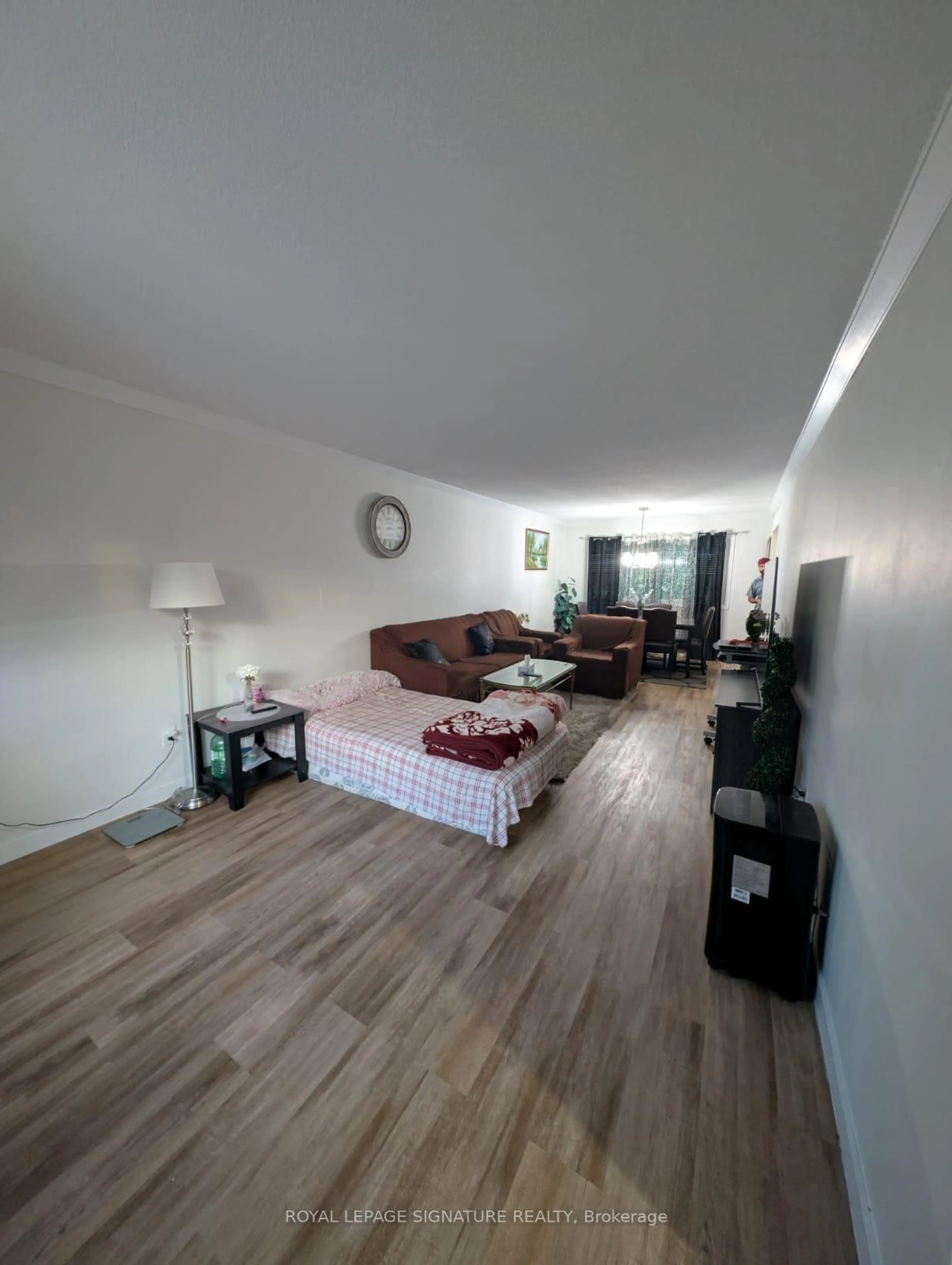 A pic of a room for 30 Green Valley Dr #9, Kitchener Ontario N2P 1G8