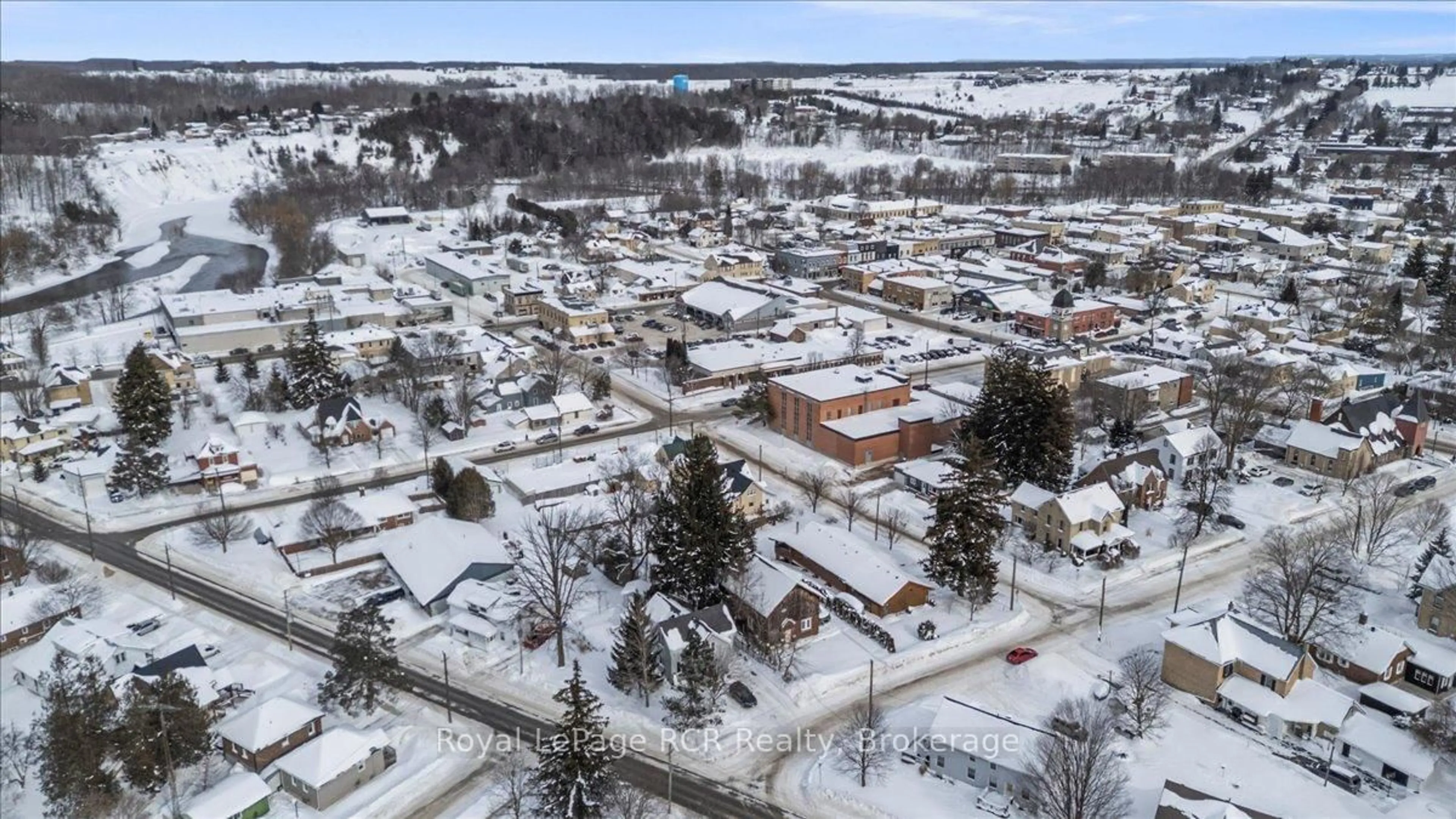 A pic from outside/outdoor area/front of a property/back of a property/a pic from drone, street for 4 Cayley St, Brockton Ontario N0G 2V0