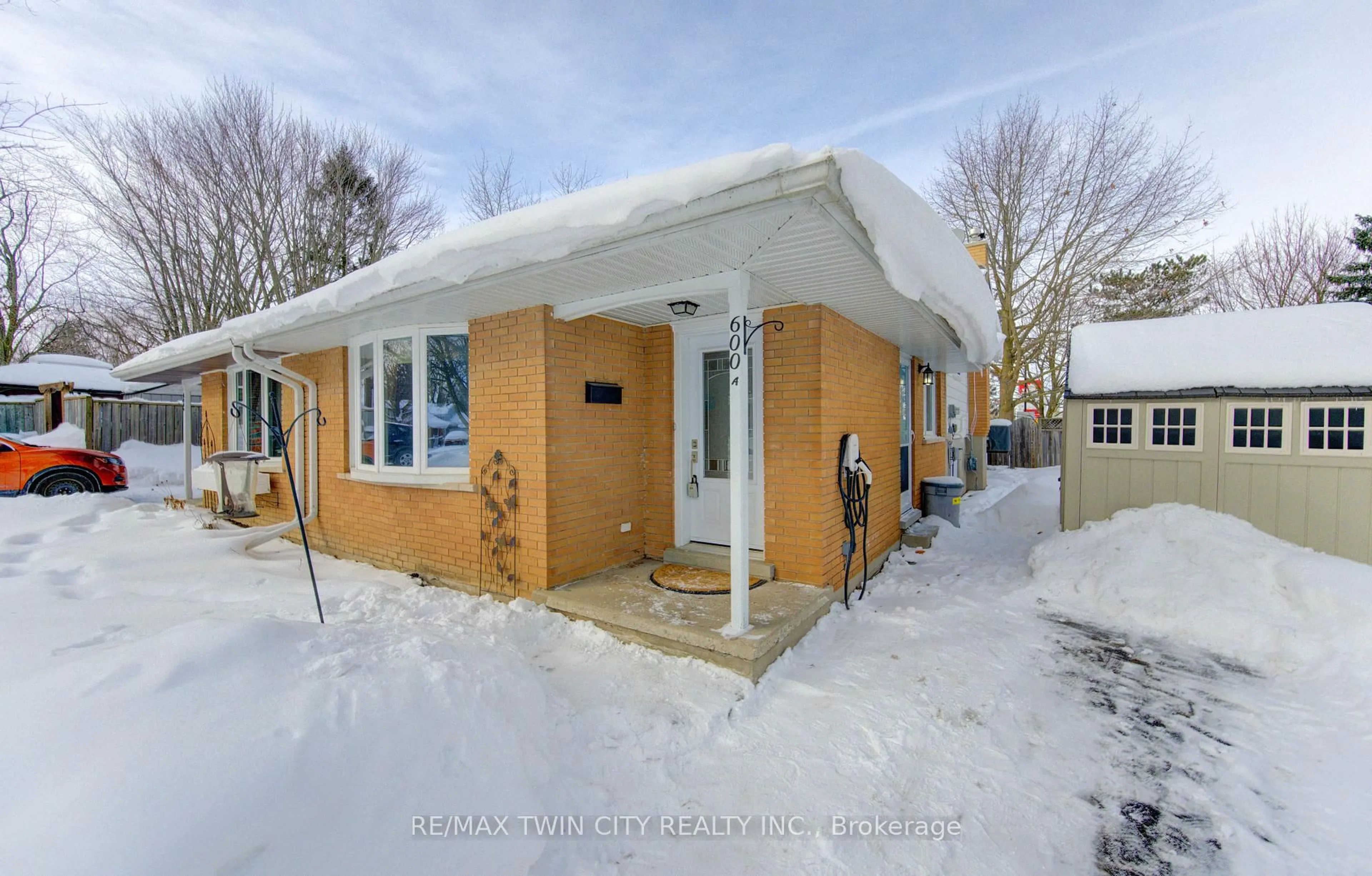 Unknown for 600 Mount Anne Dr #A, Waterloo Ontario N2L 4W3