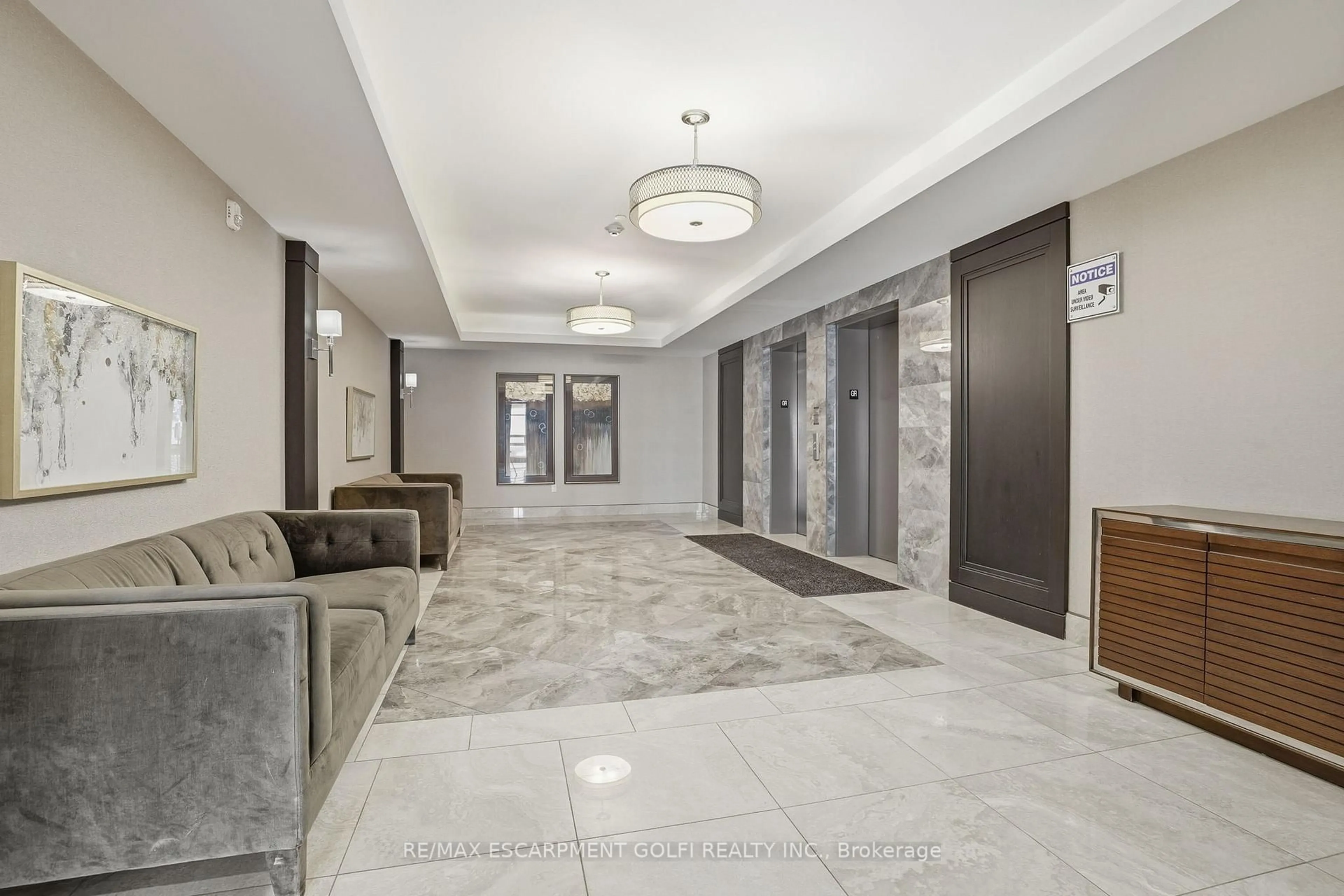 Lobby for 101 Shoreview Pl #104, Hamilton Ontario L8E 0K2