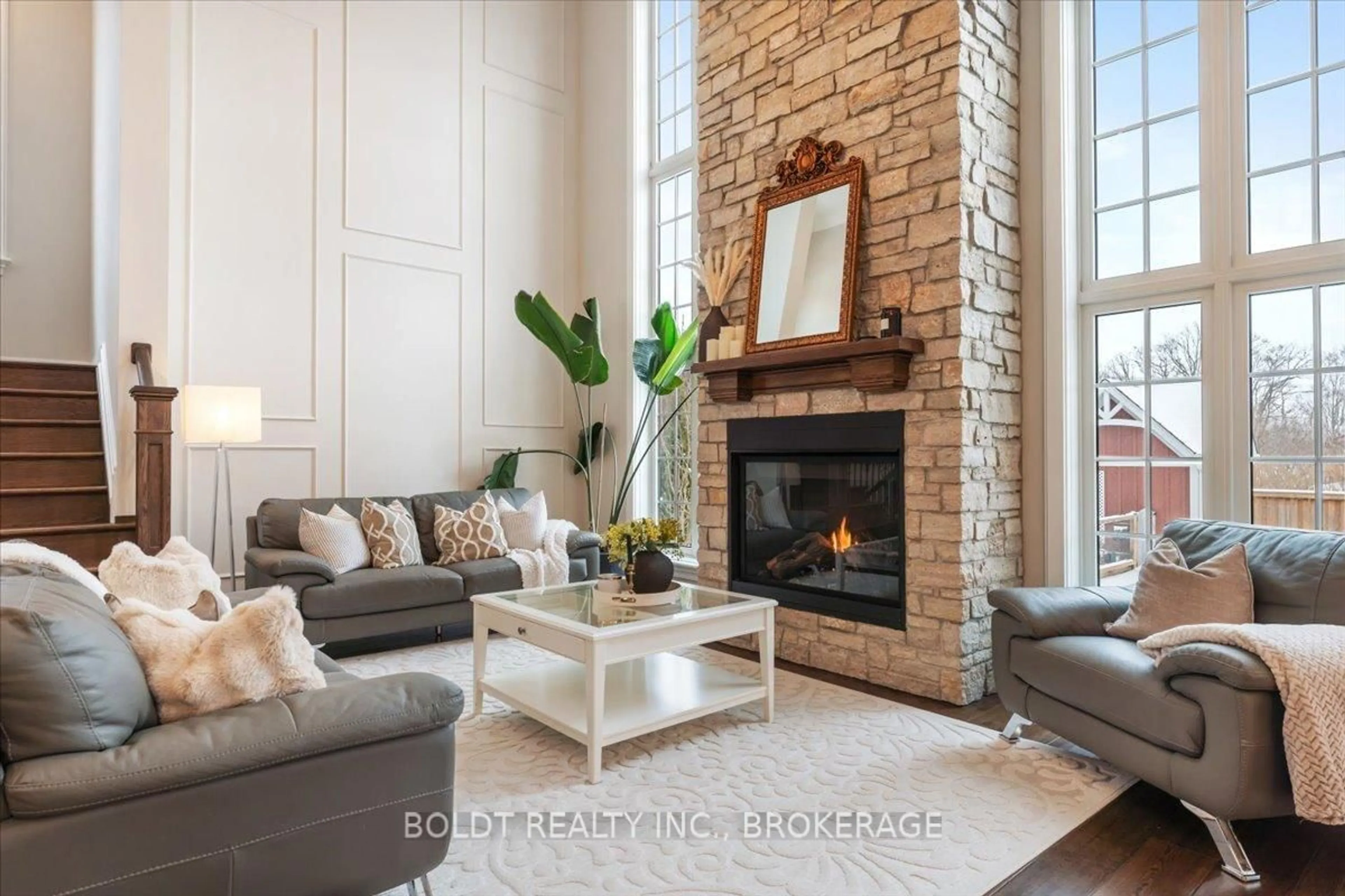 Living room with furniture, unknown for 1107 Balfour St, Pelham Ontario L0S 1C0