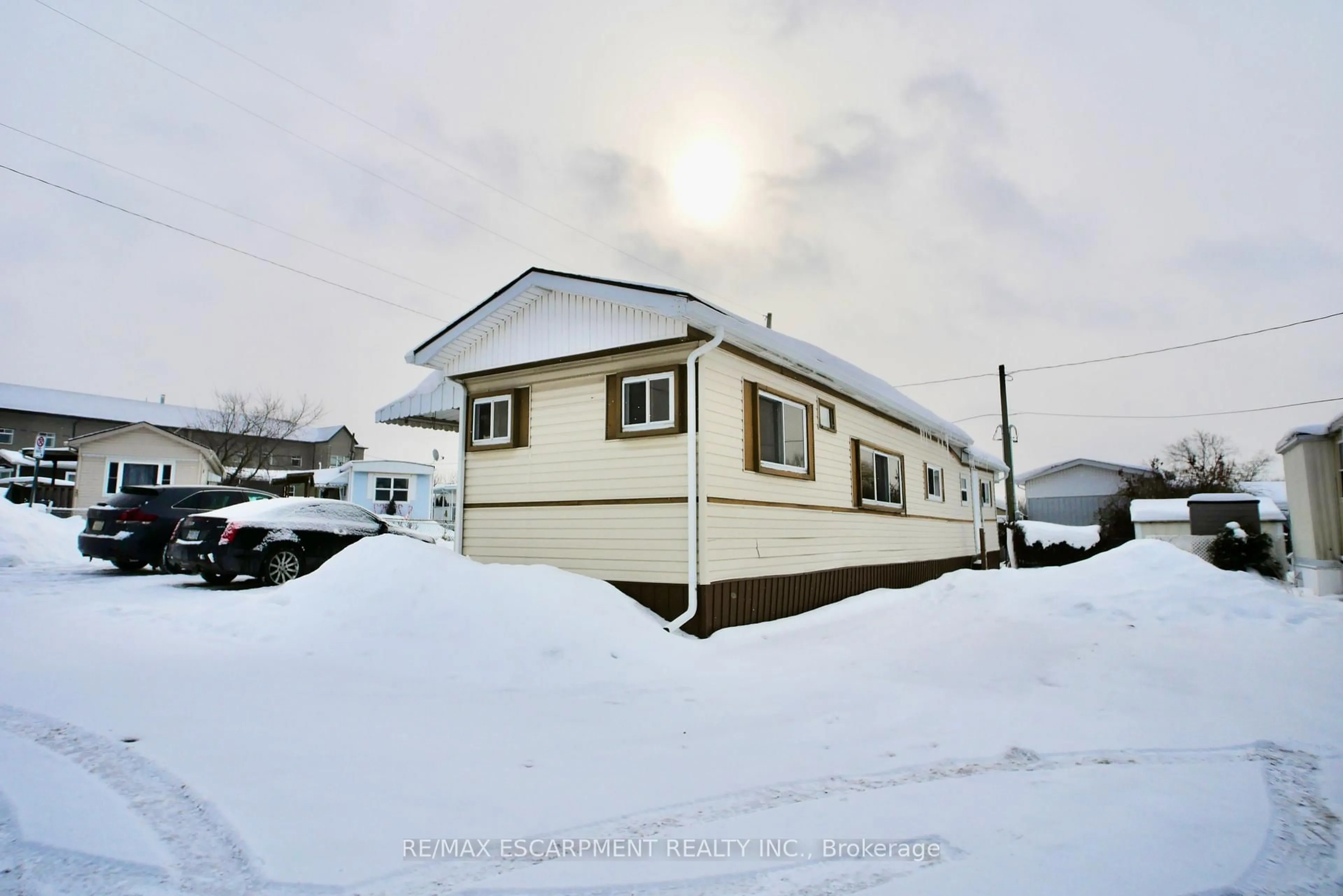 Unknown for 241 St. Paul St #204, St. Catharines Ontario L2S 2E5