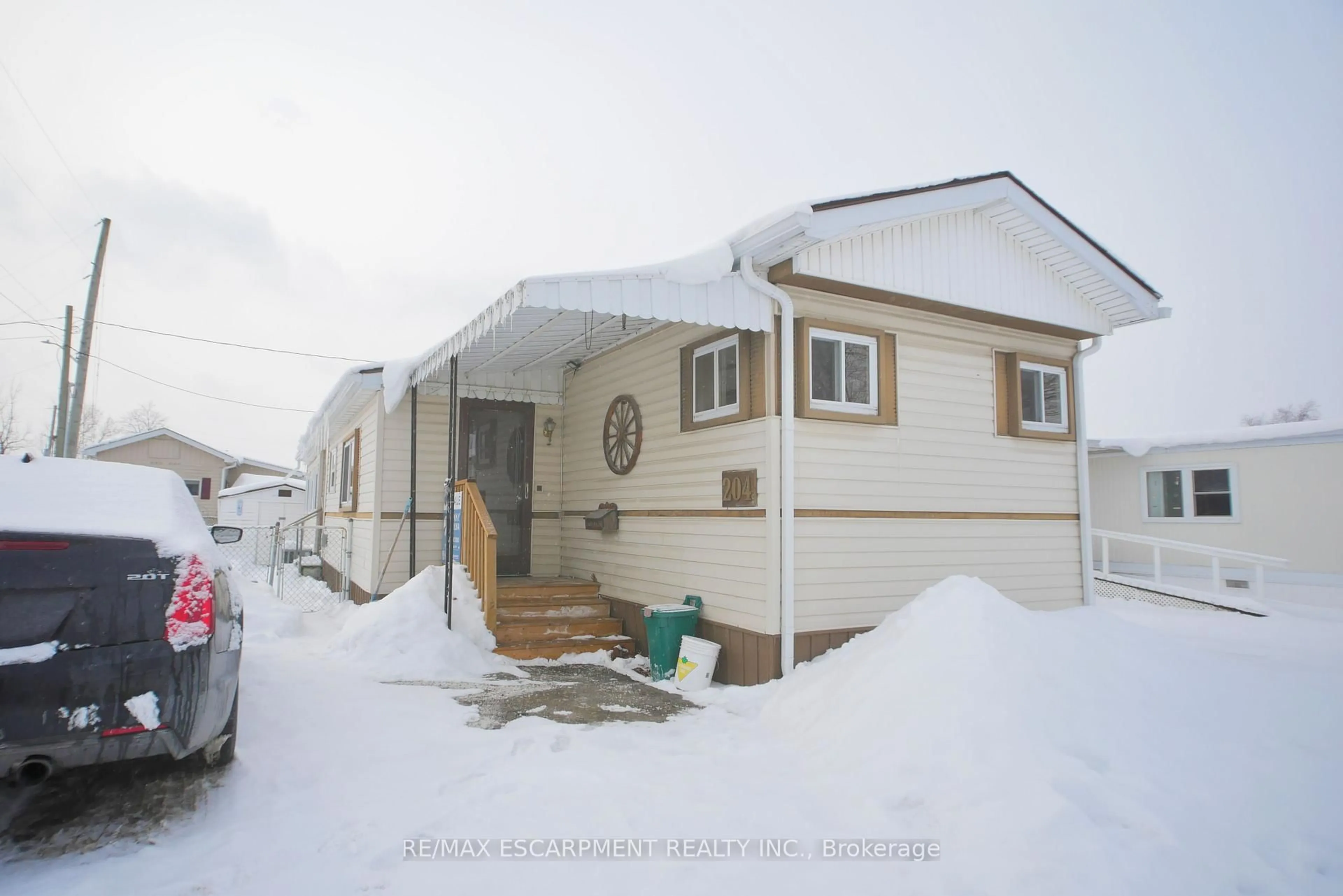 Unknown for 241 St. Paul St #204, St. Catharines Ontario L2S 2E5