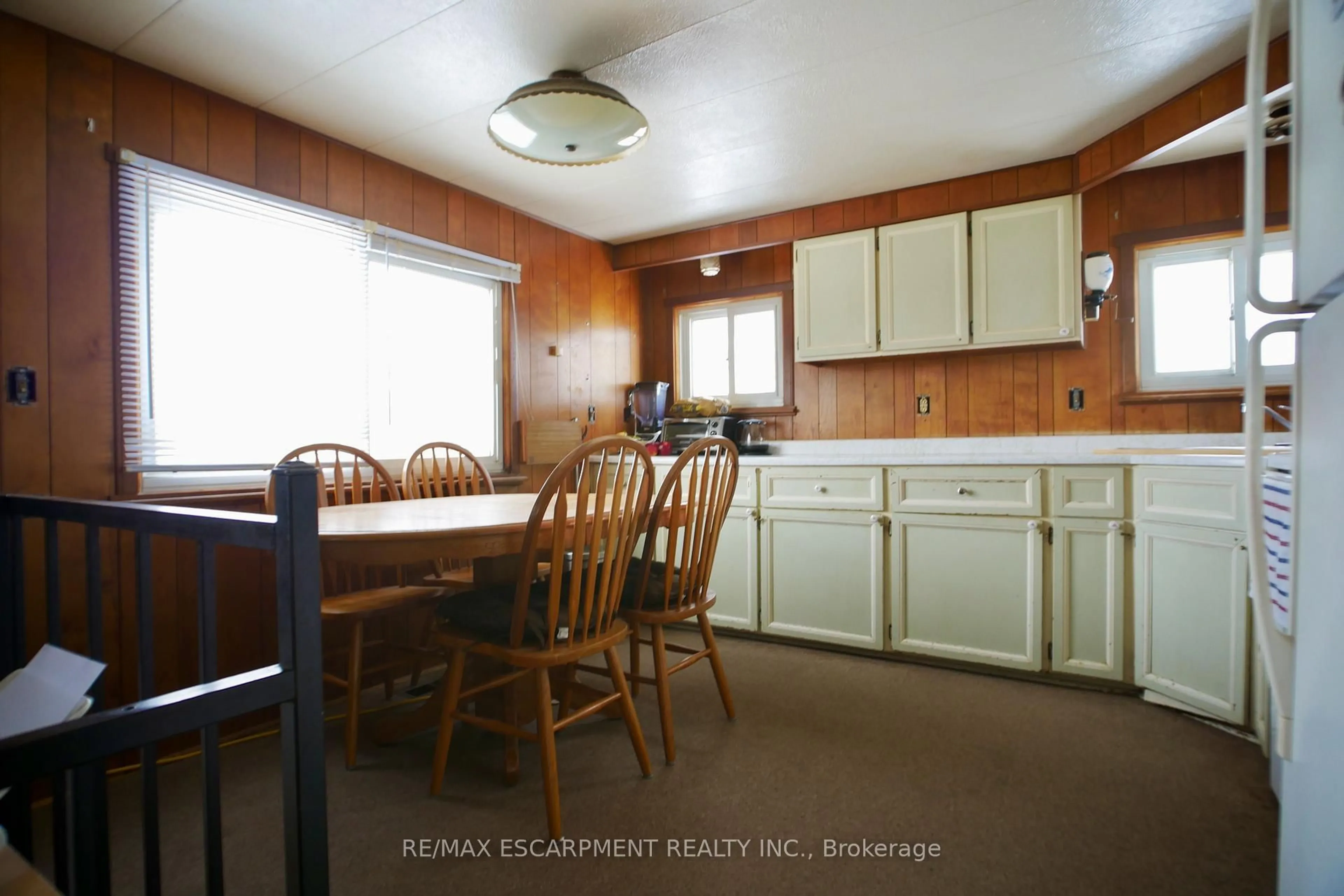 Standard kitchen, unknown for 241 St. Paul St #204, St. Catharines Ontario L2S 2E5