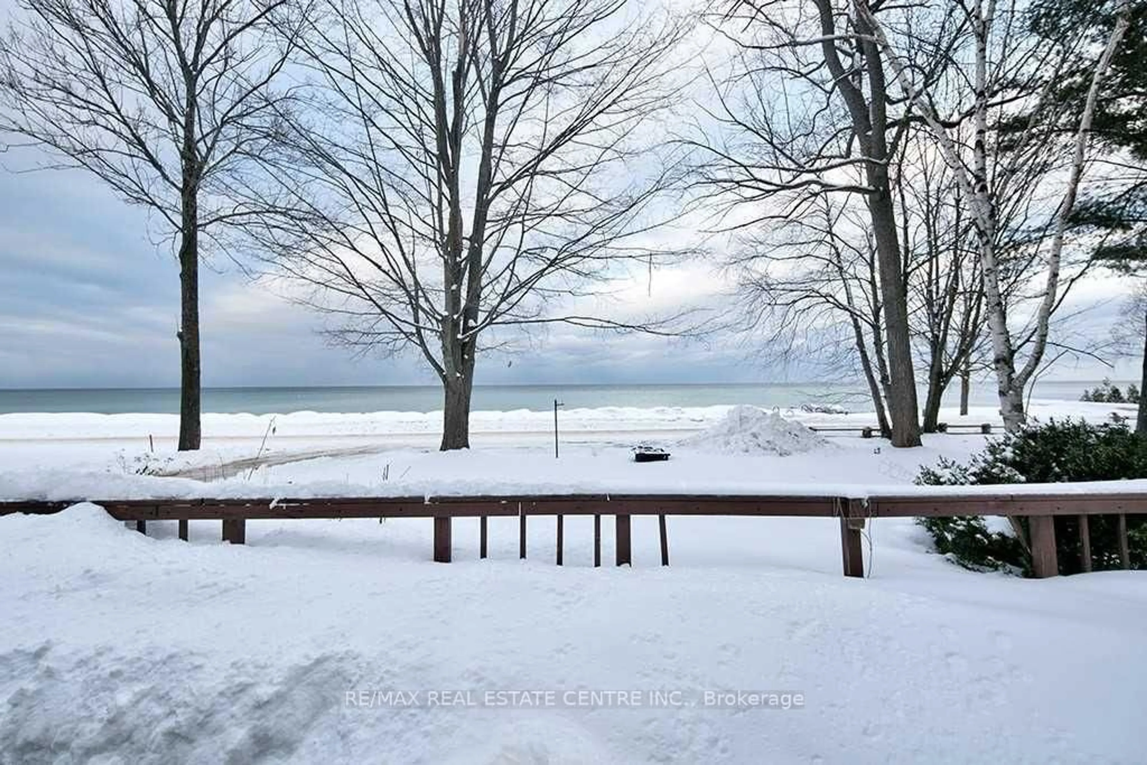 Patio, water/lake/river/ocean view for 35 Lakeside Ave, Meaford Ontario N4L 1A7
