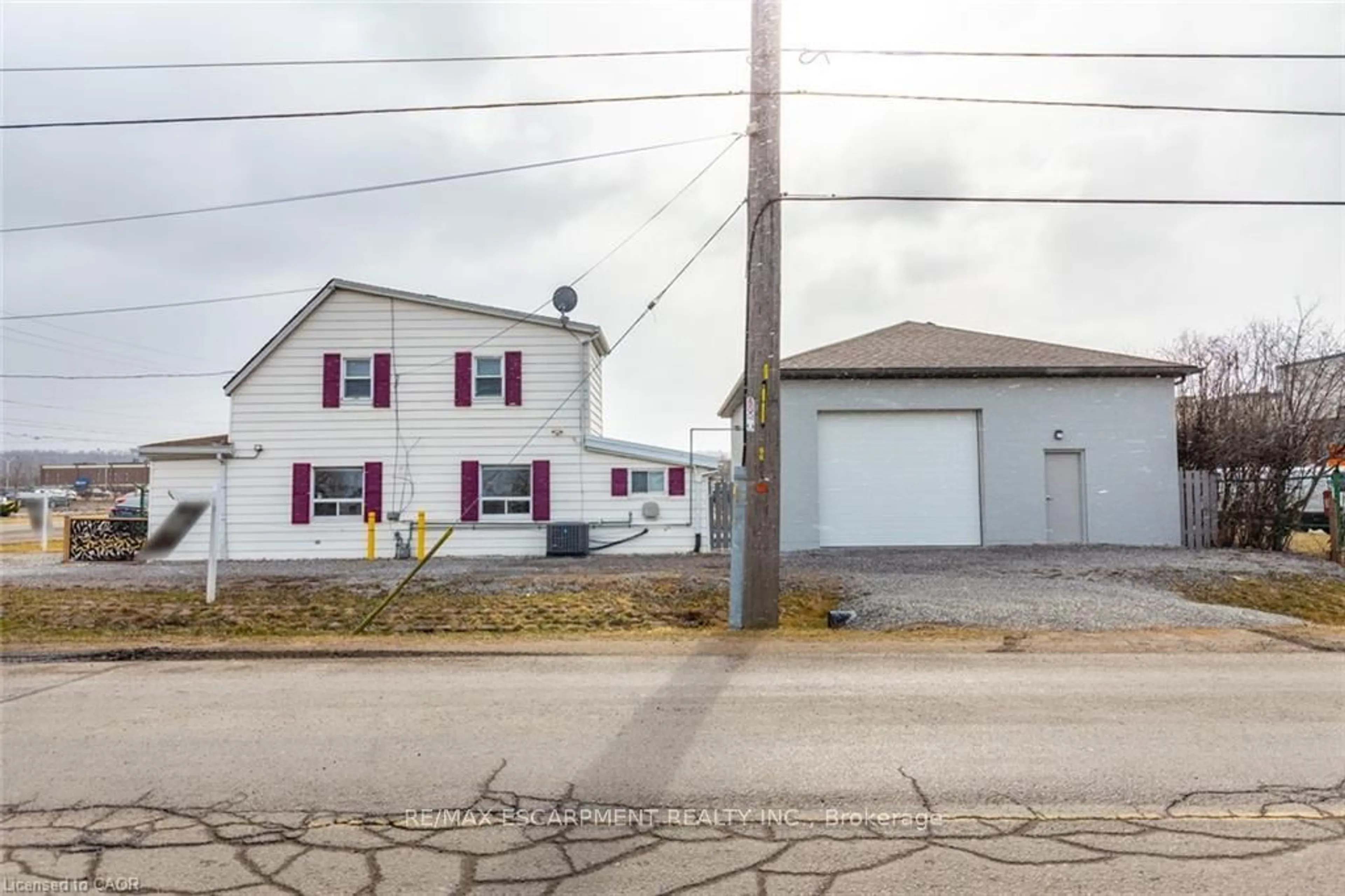 Unknown for 355 Jones Rd, Hamilton Ontario L8E 5N2