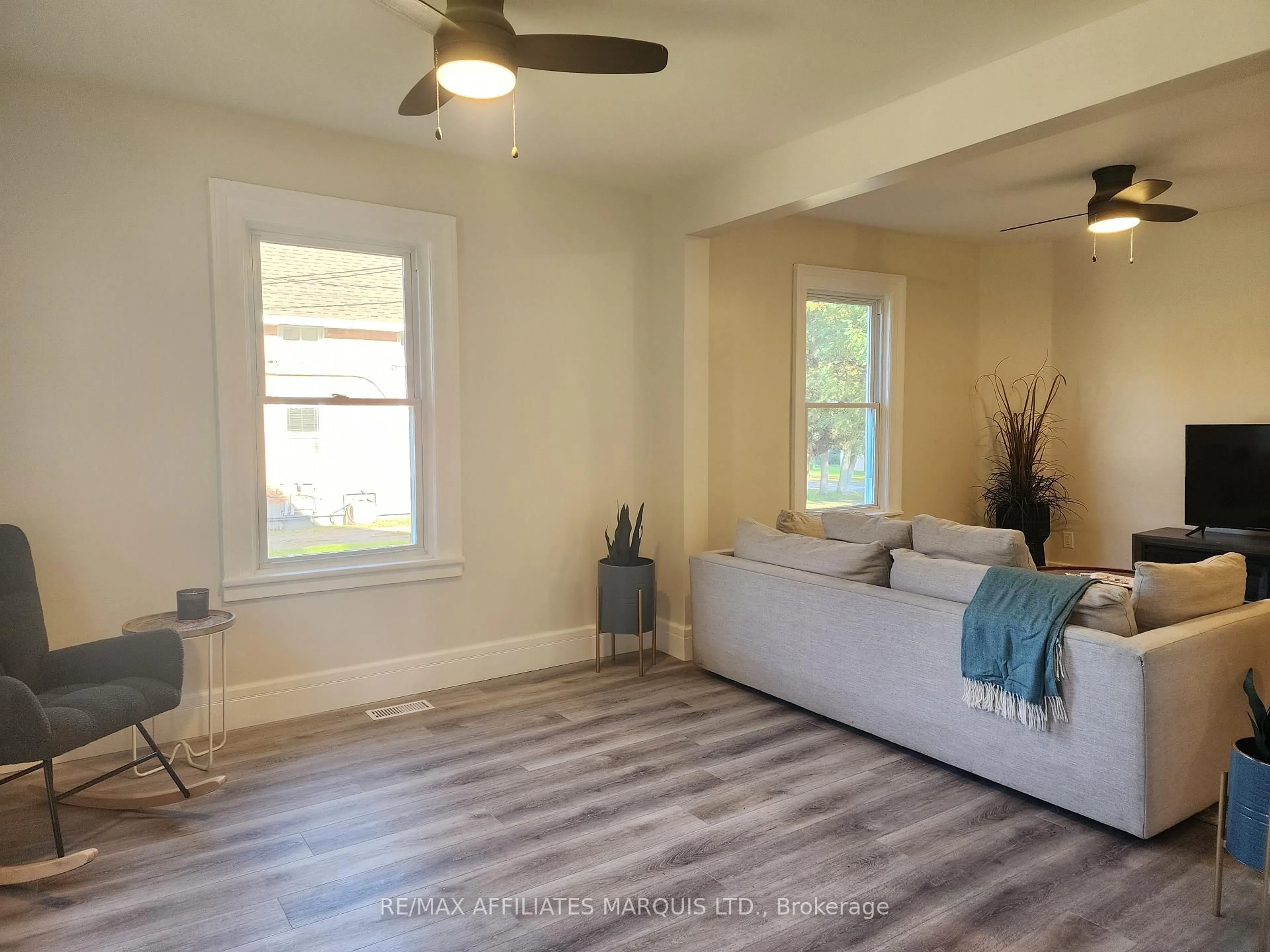 Living room with furniture, unknown for 12 Oak St, South Glengarry Ontario K0C 1N0