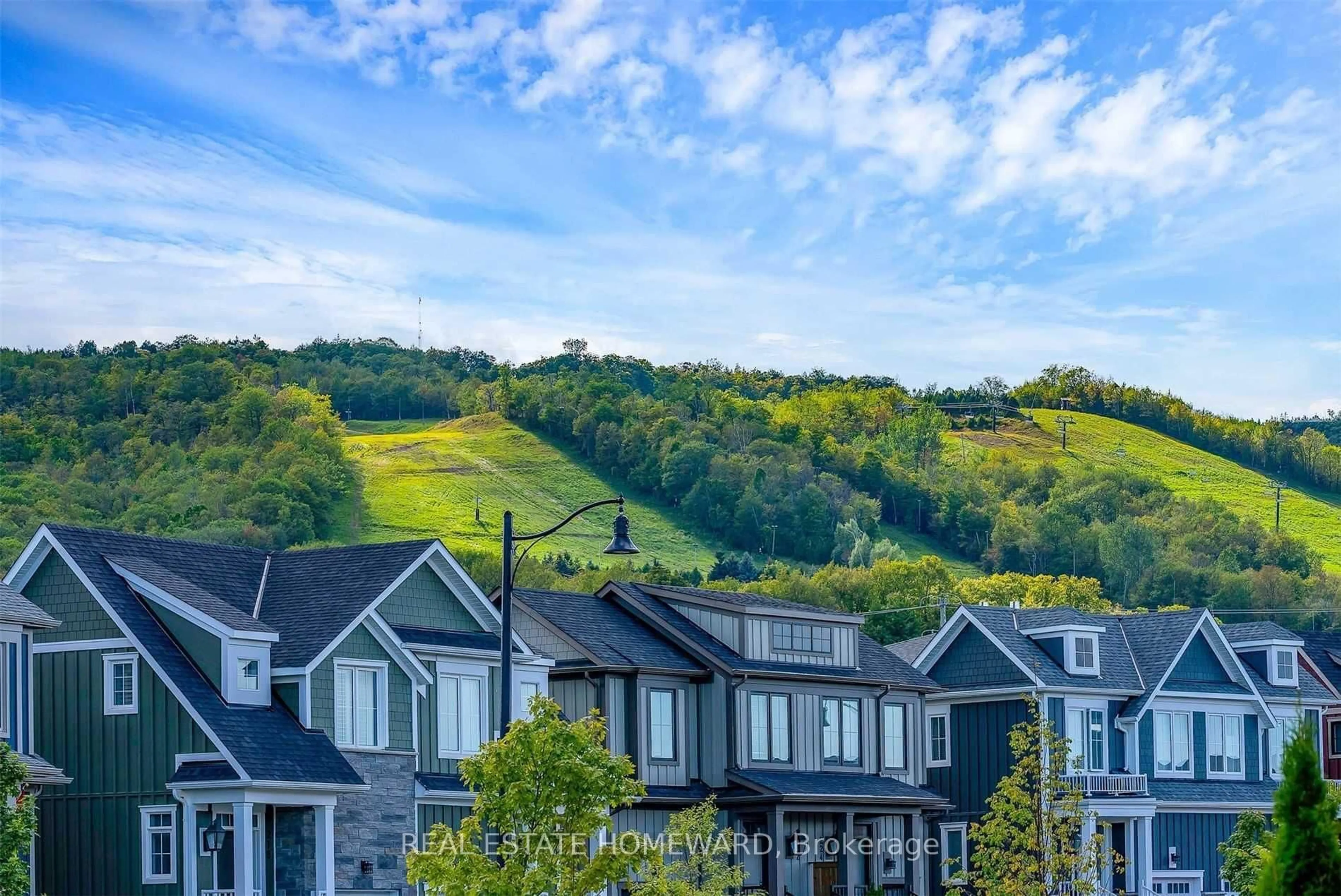 A pic from outside/outdoor area/front of a property/back of a property/a pic from drone, mountain view for 222 Yellow Birch Ave, Blue Mountains Ontario L9Y 0R4