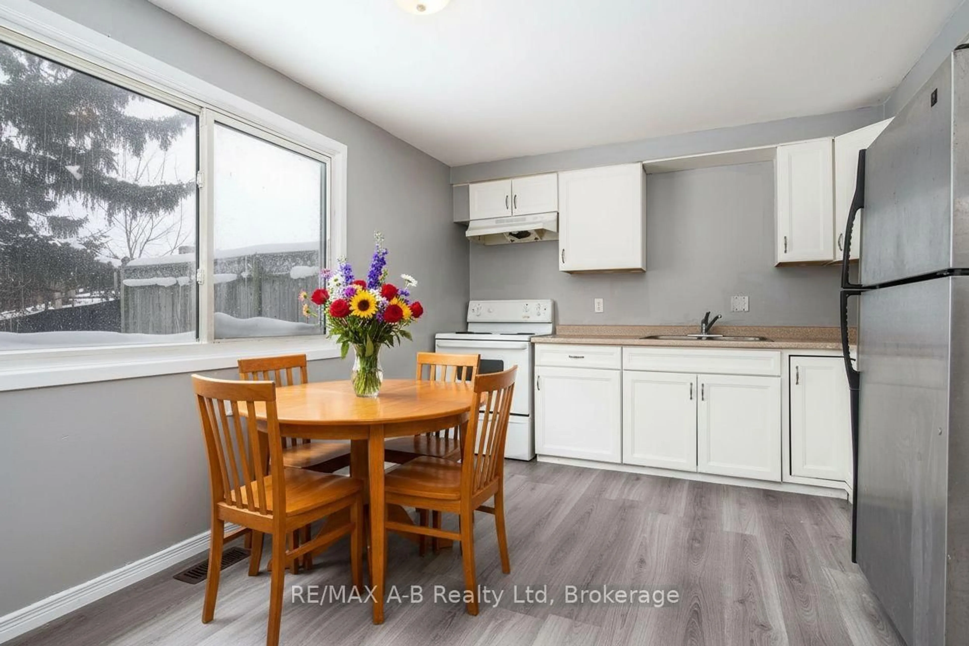 Unknown for 72 Crehan Cres, Stratford Ontario N4Z 1B7