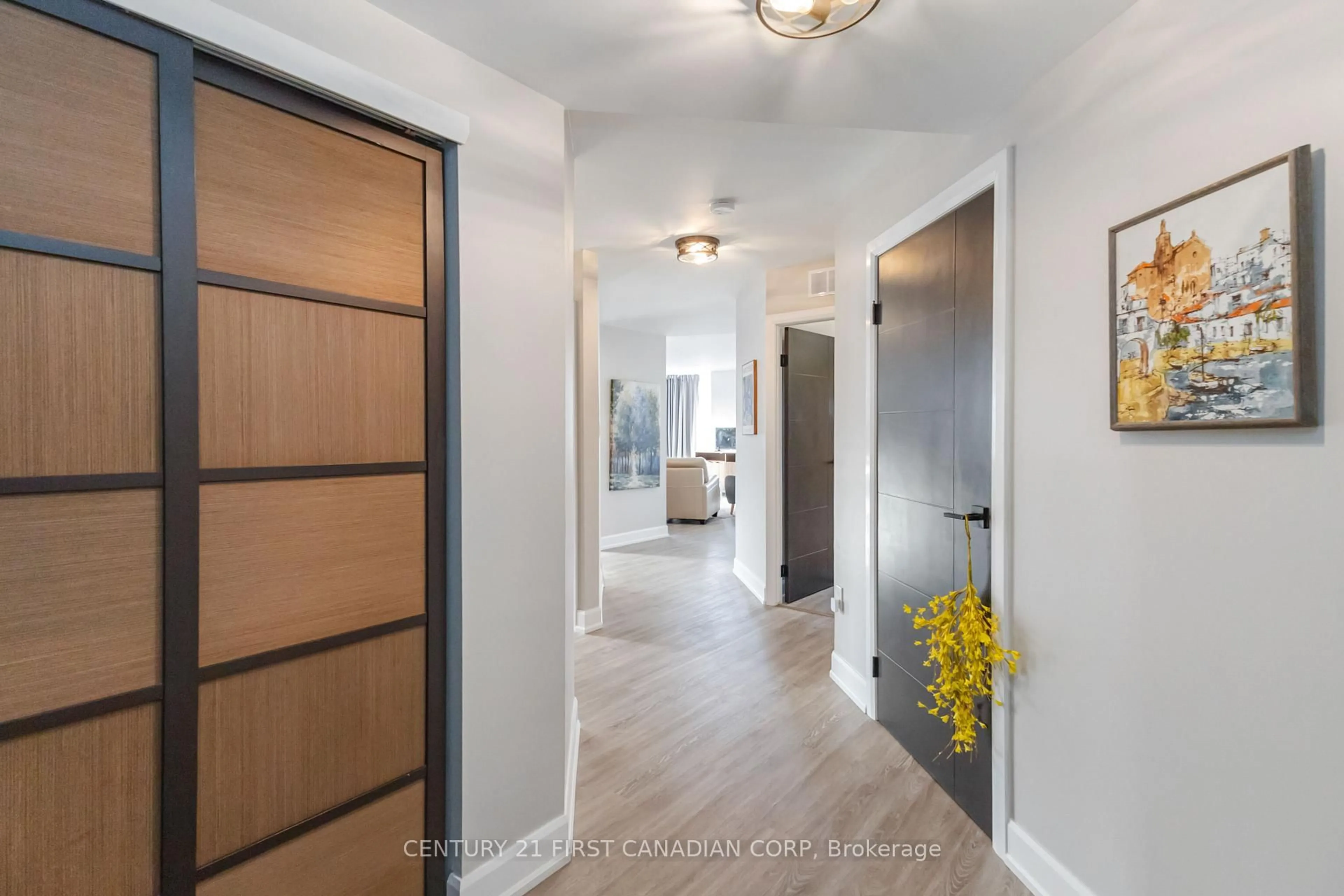 Indoor entryway for 7 Picton St #403, London East Ontario N6B 3N7