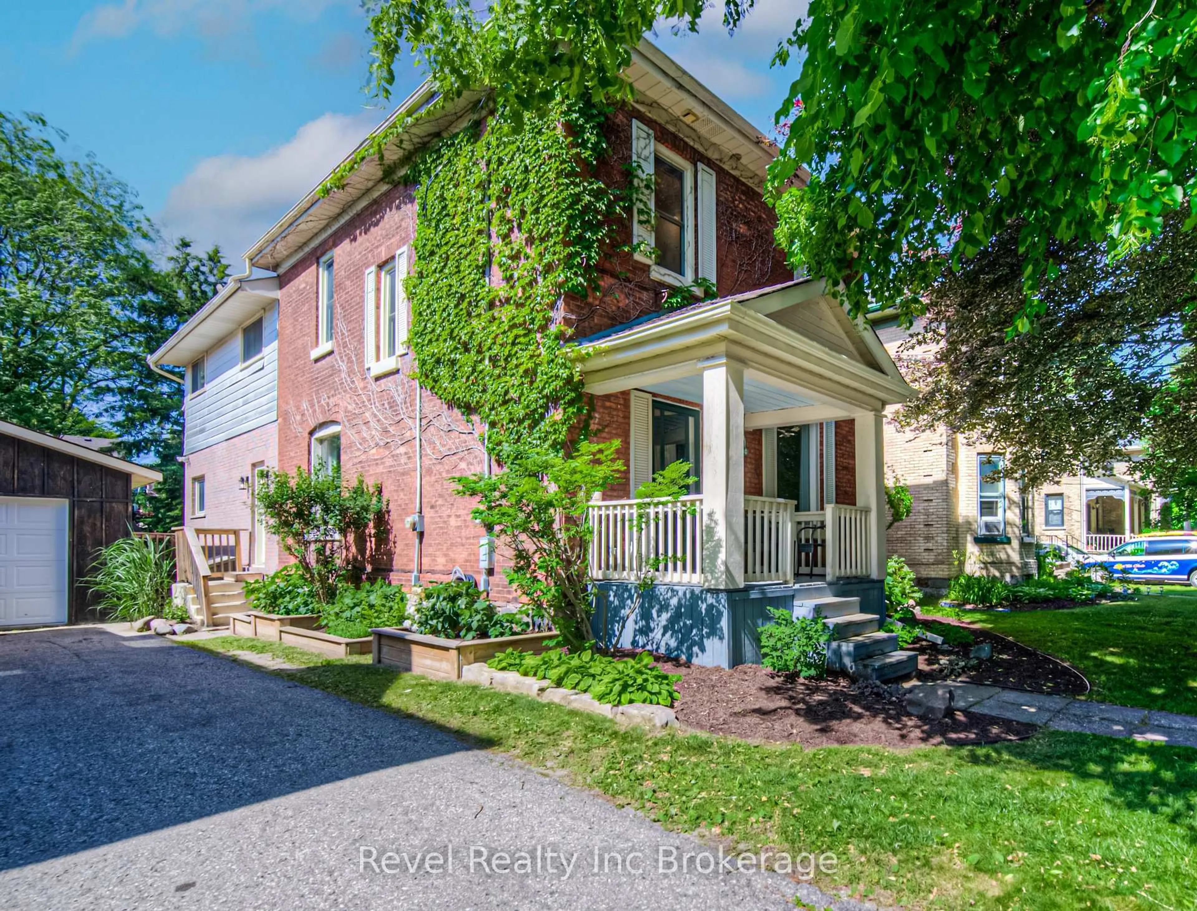 Home with brick exterior material, street for 509 Canterbury St, Woodstock Ontario N4S 4K6