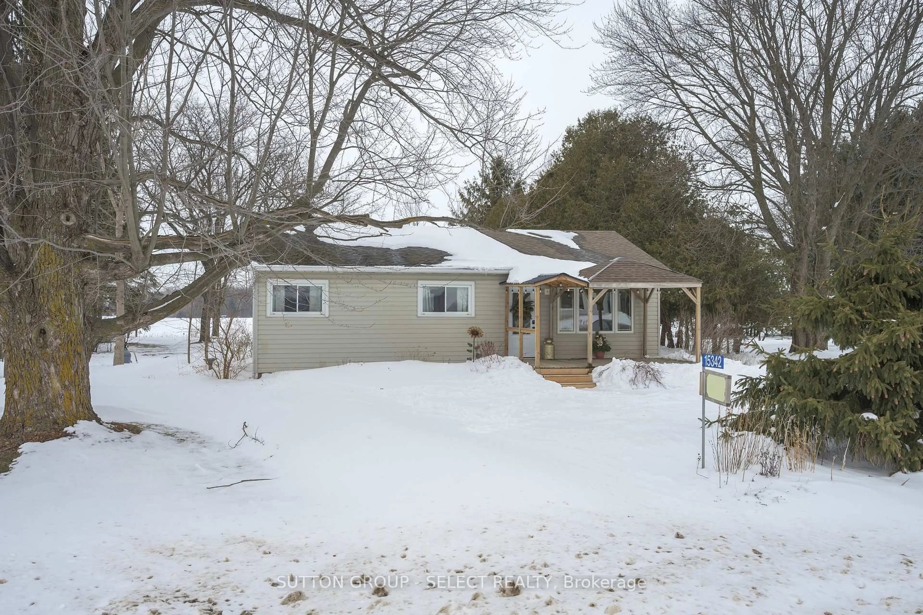 A pic from outside/outdoor area/front of a property/back of a property/a pic from drone, street for 15342 Plover Mills Rd, Middlesex Centre Ontario N0M 2A0